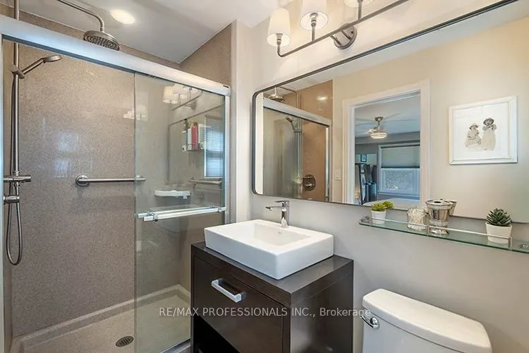 7 Treeline Court