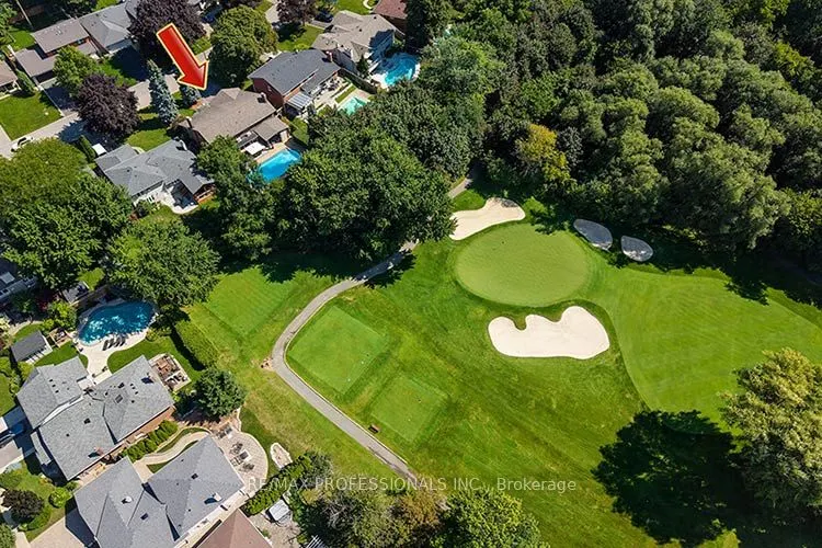 7 Treeline Court