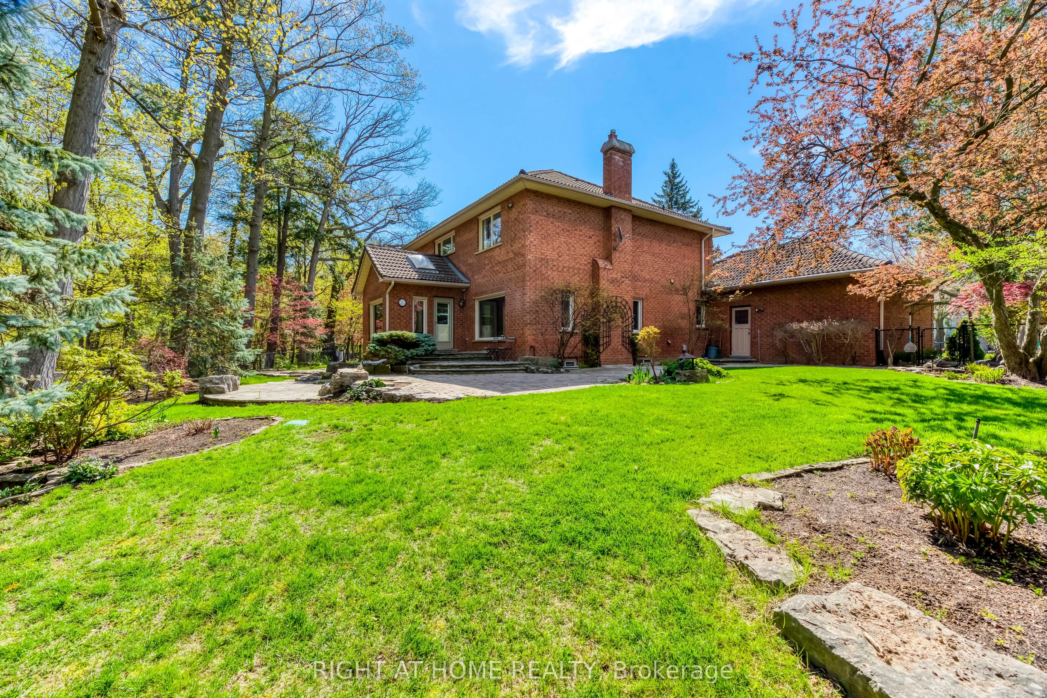 2175 Oneida Court