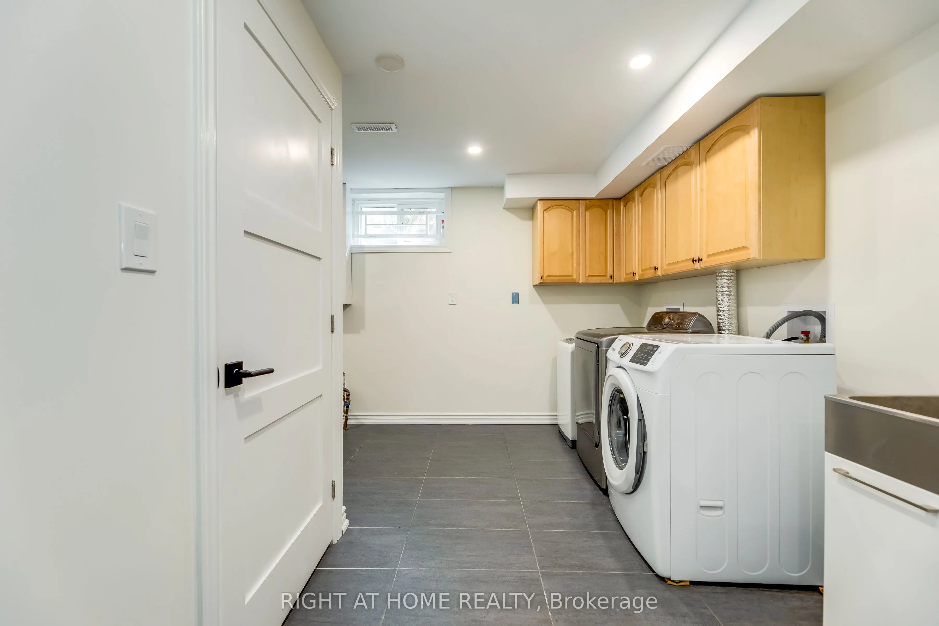 2175 Oneida Court