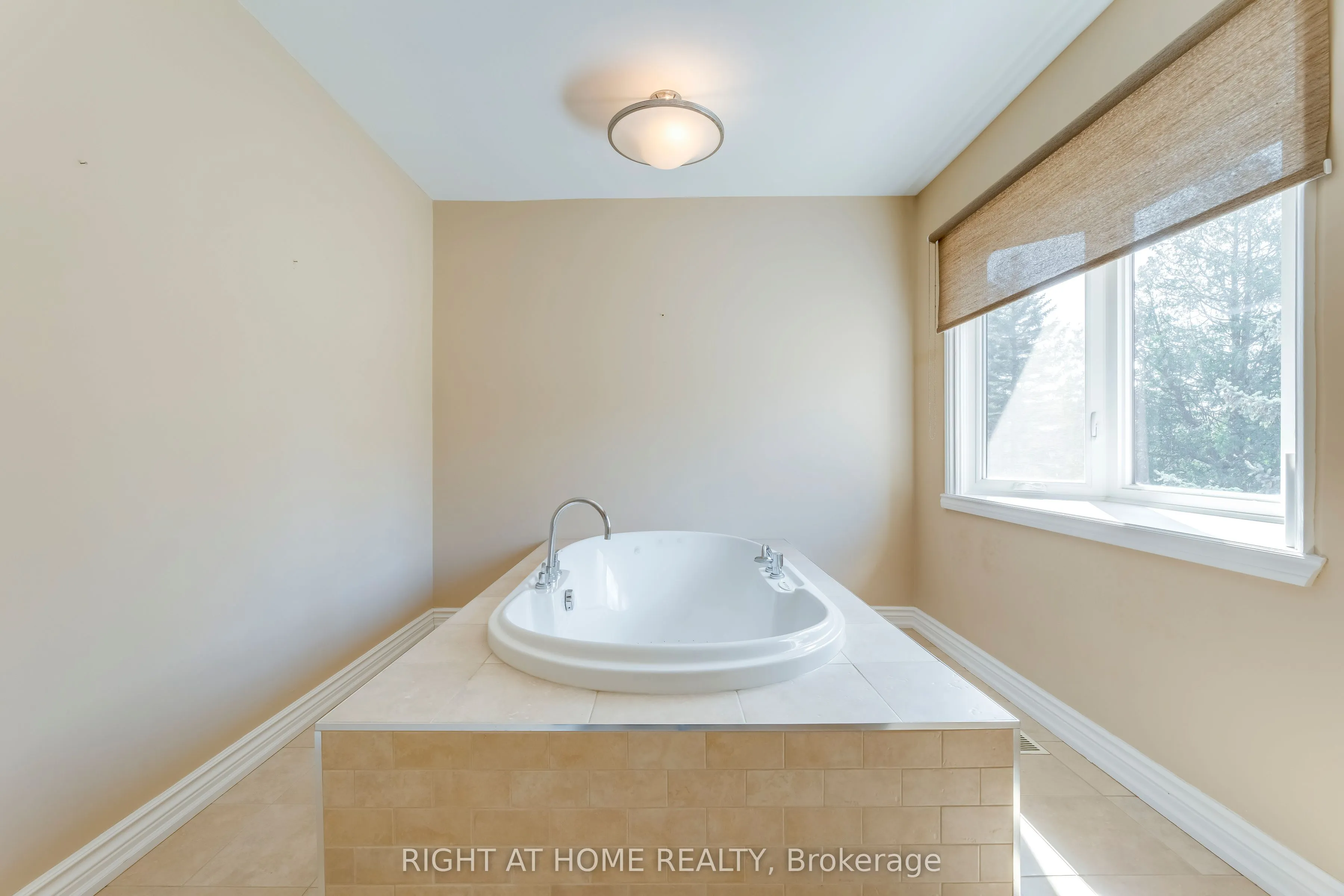 2175 Oneida Court