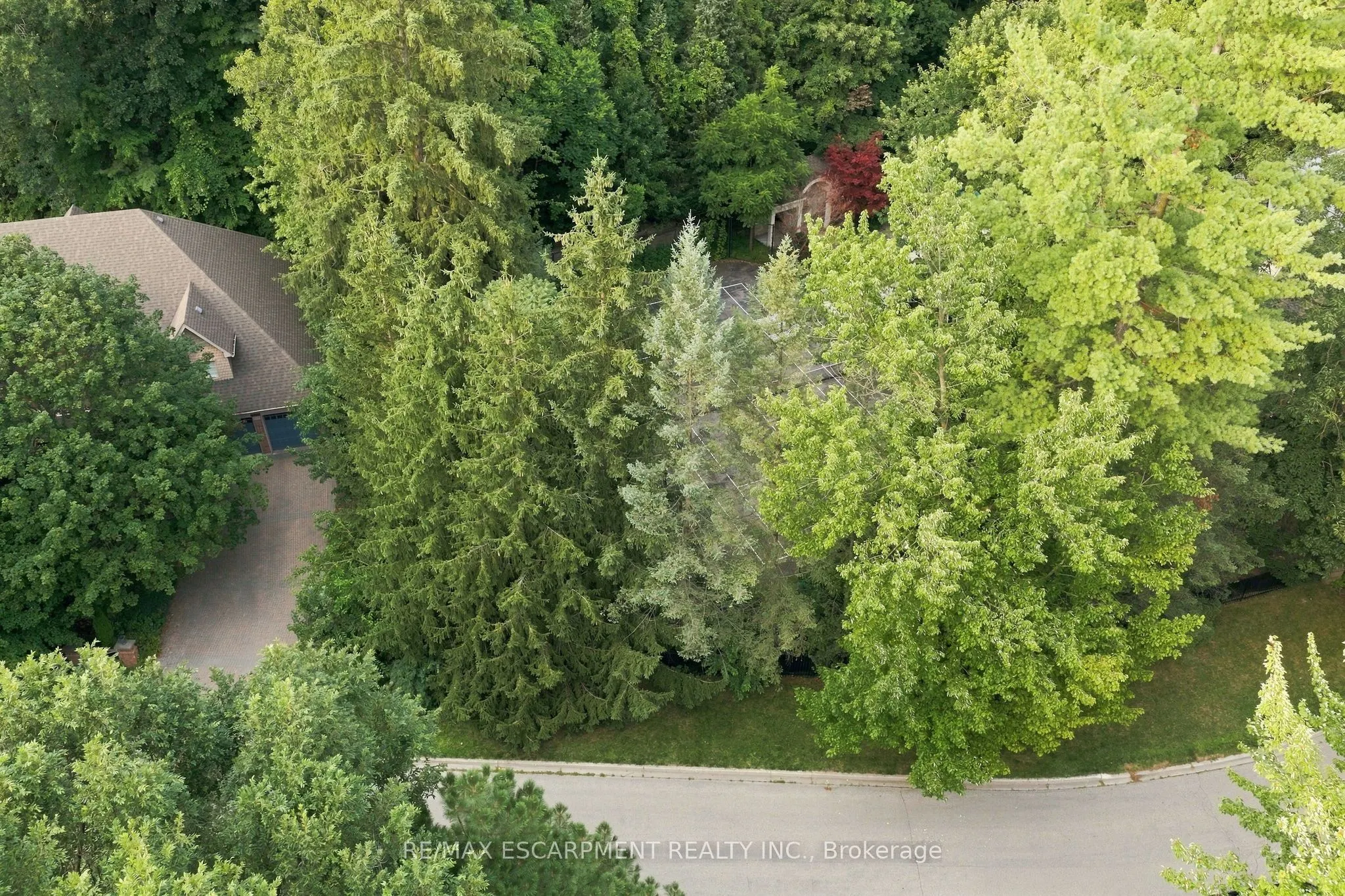 2035 Heartwood Court