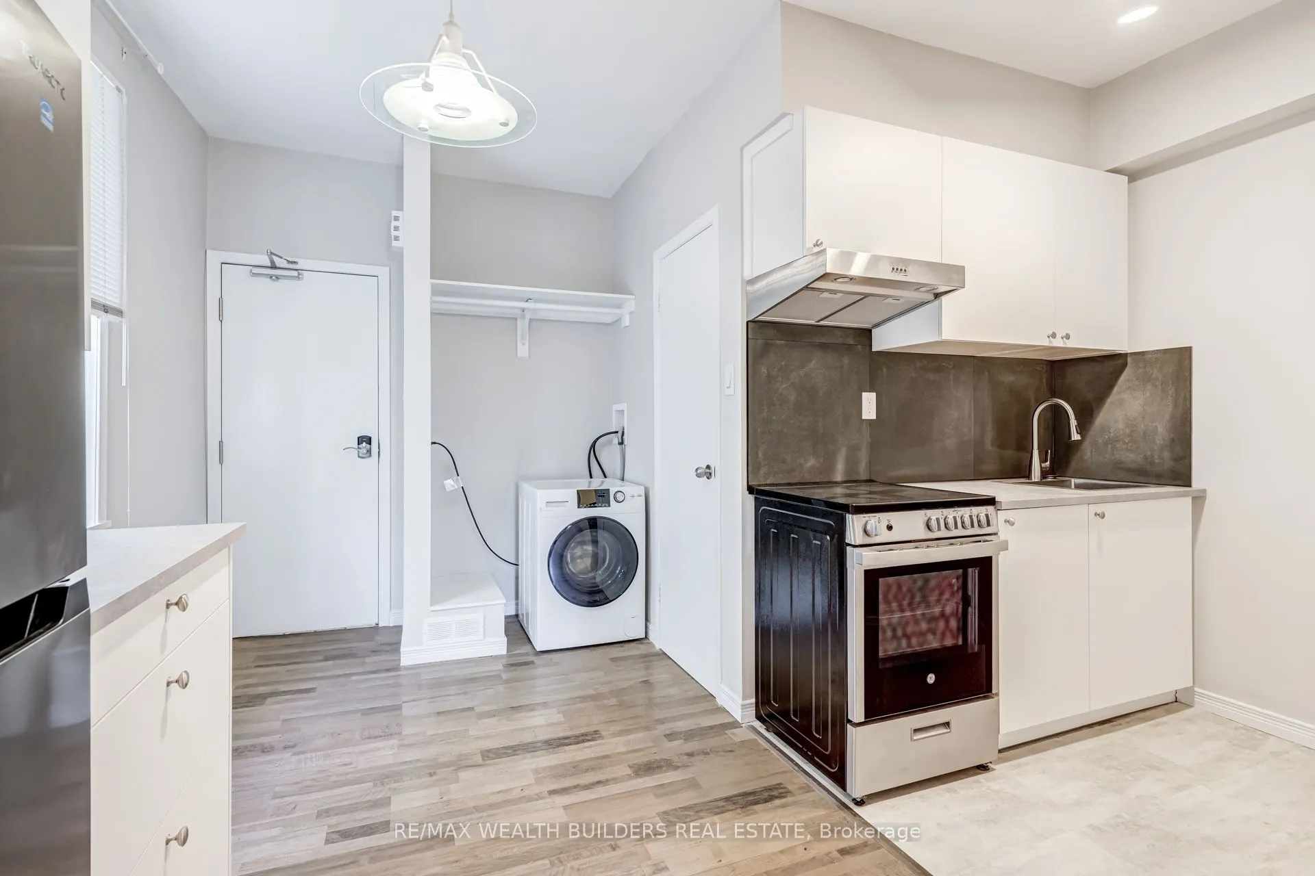 2443 dundas Street W #Upper Unit 2
