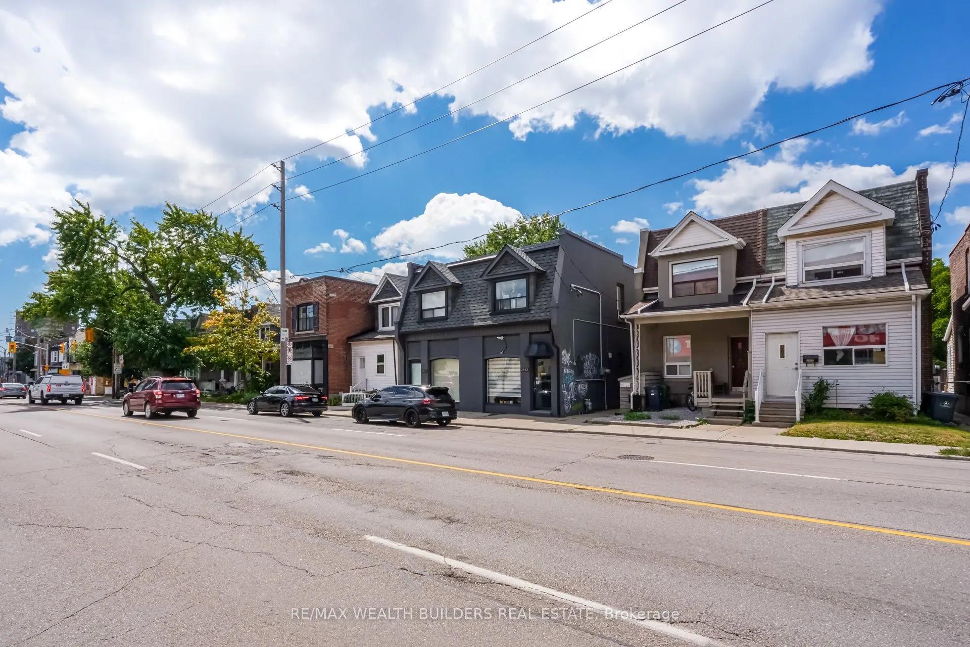 2443 dundas Street W #Upper Unit 2