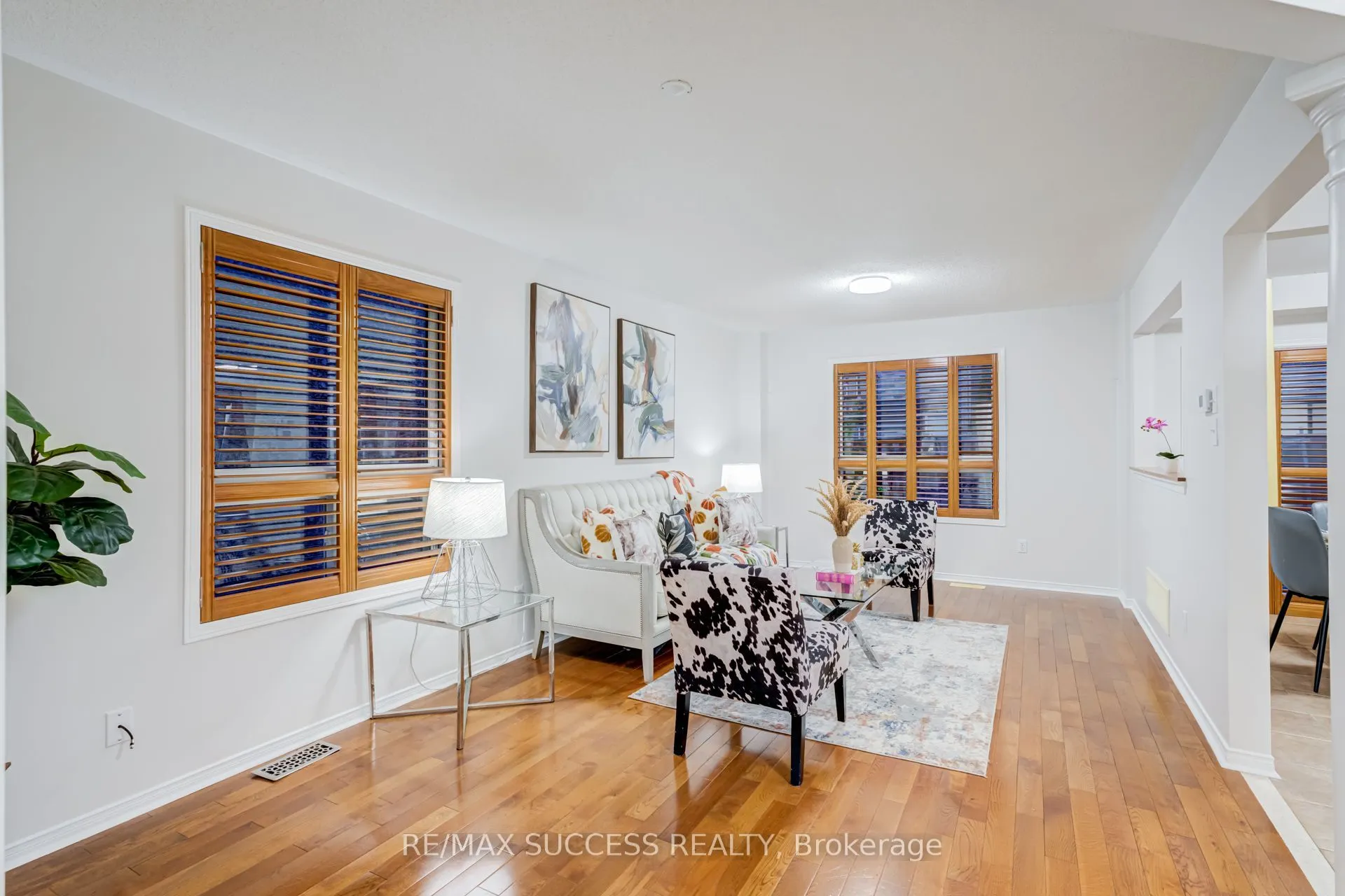 54 Ferncroft Place