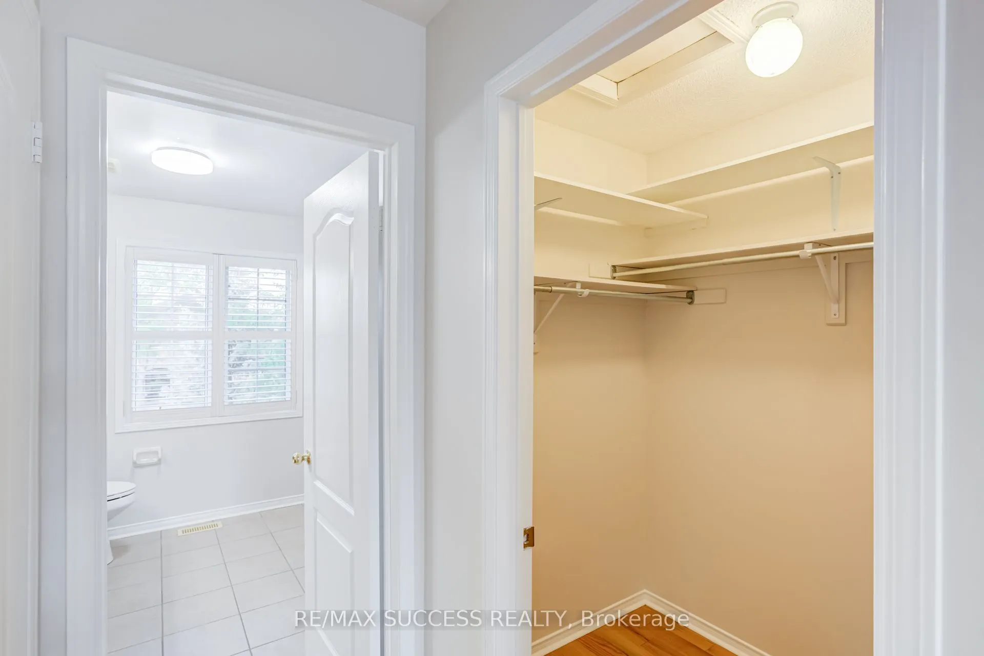 54 Ferncroft Place