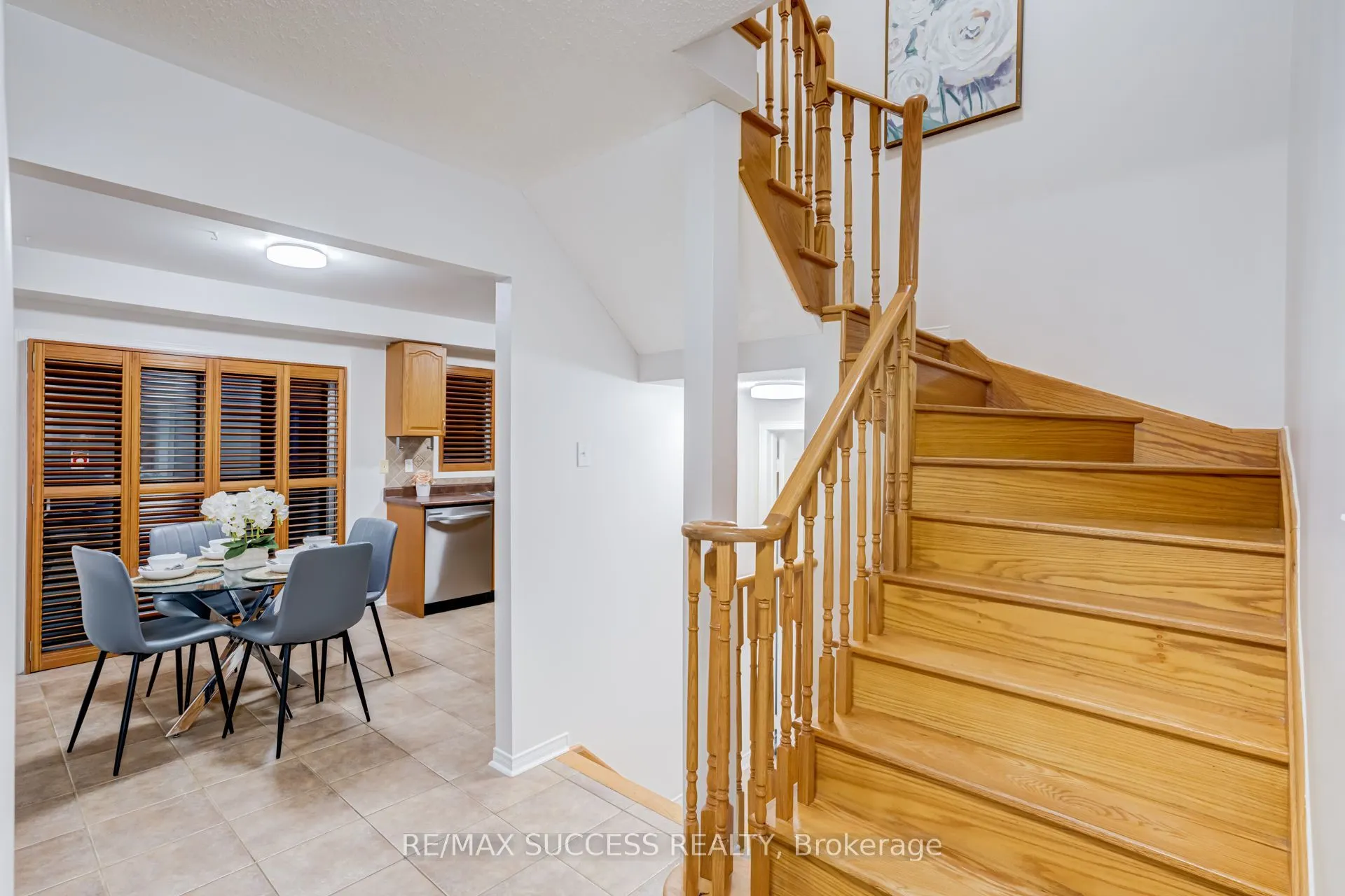 54 Ferncroft Place