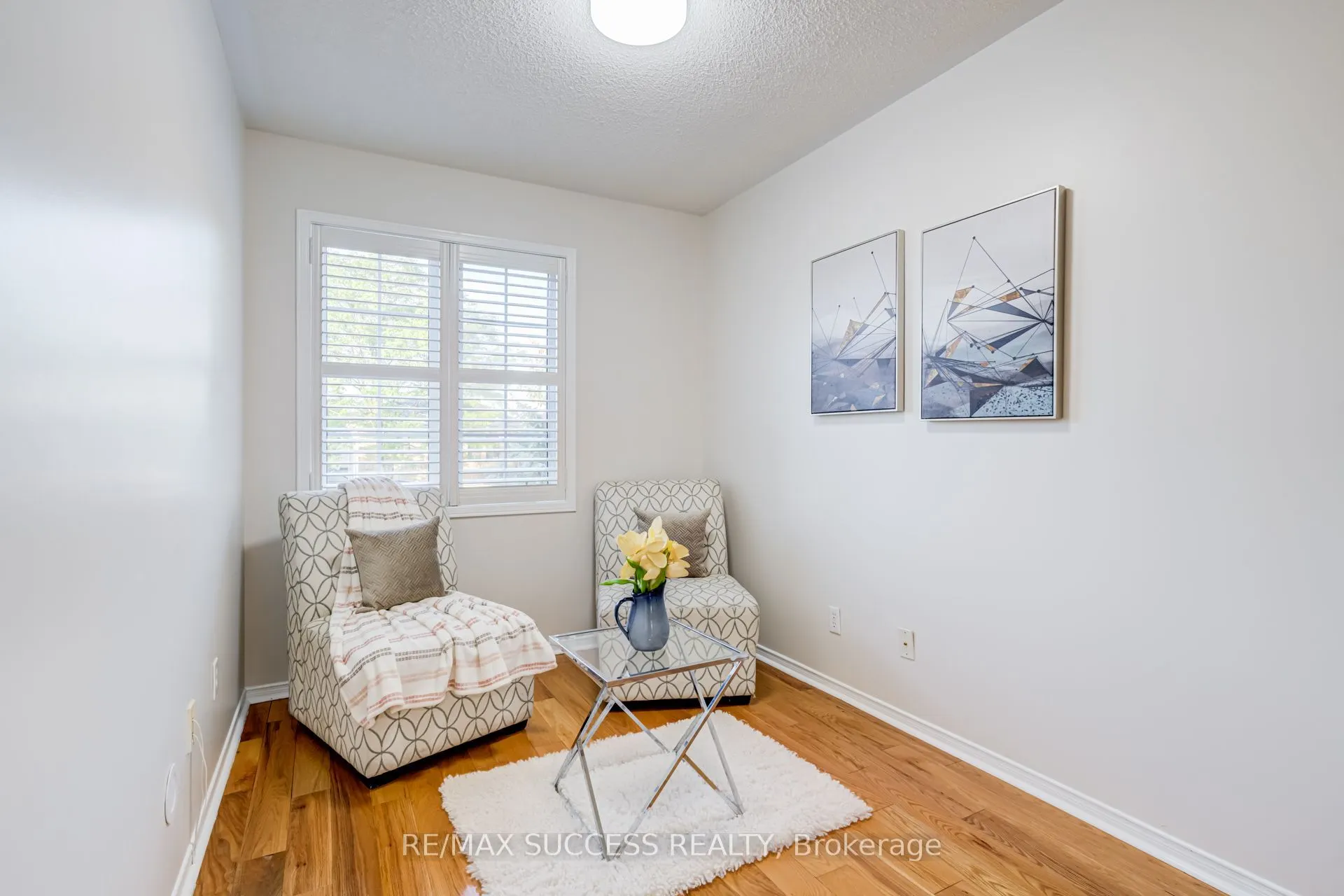54 Ferncroft Place