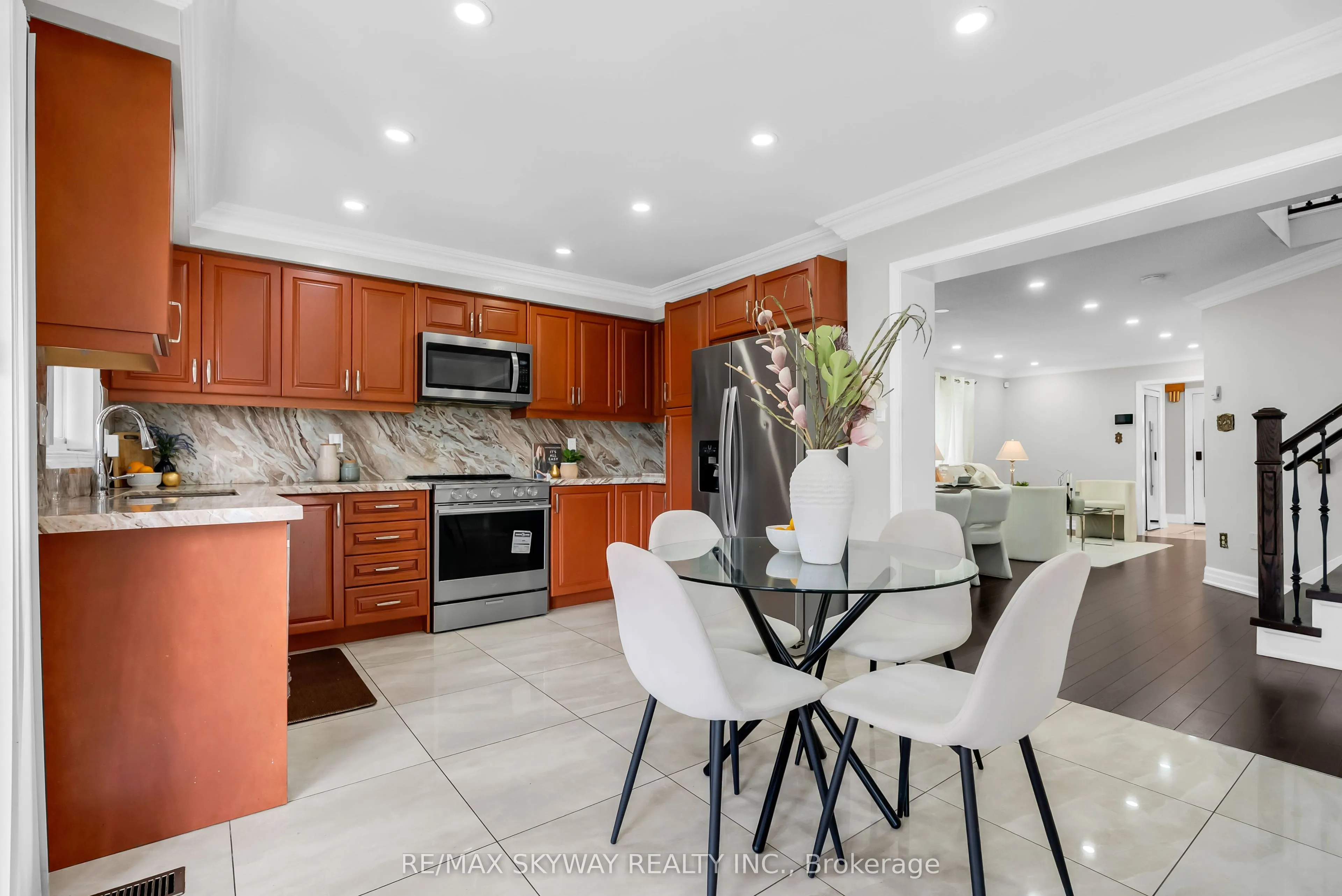 6214 Miriam Way