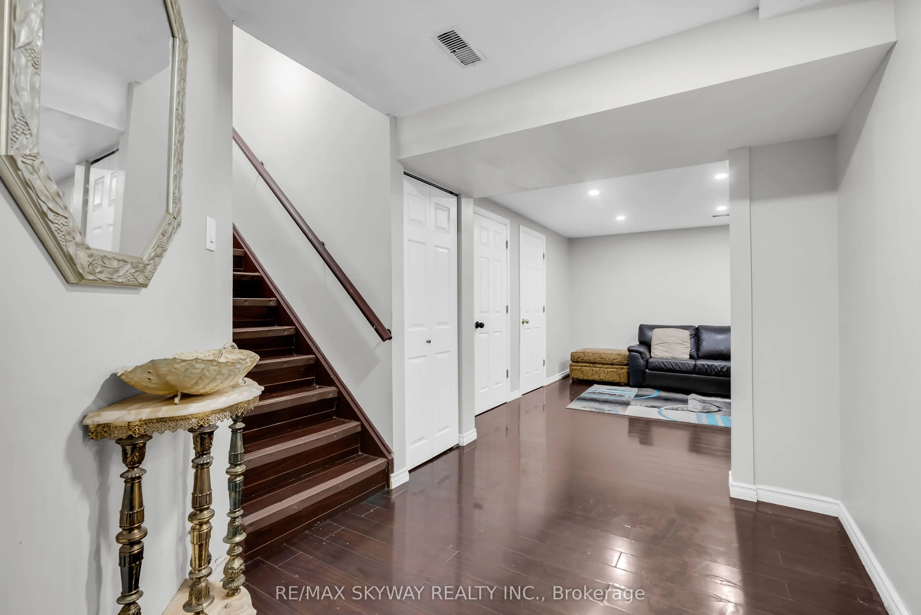 6214 Miriam Way