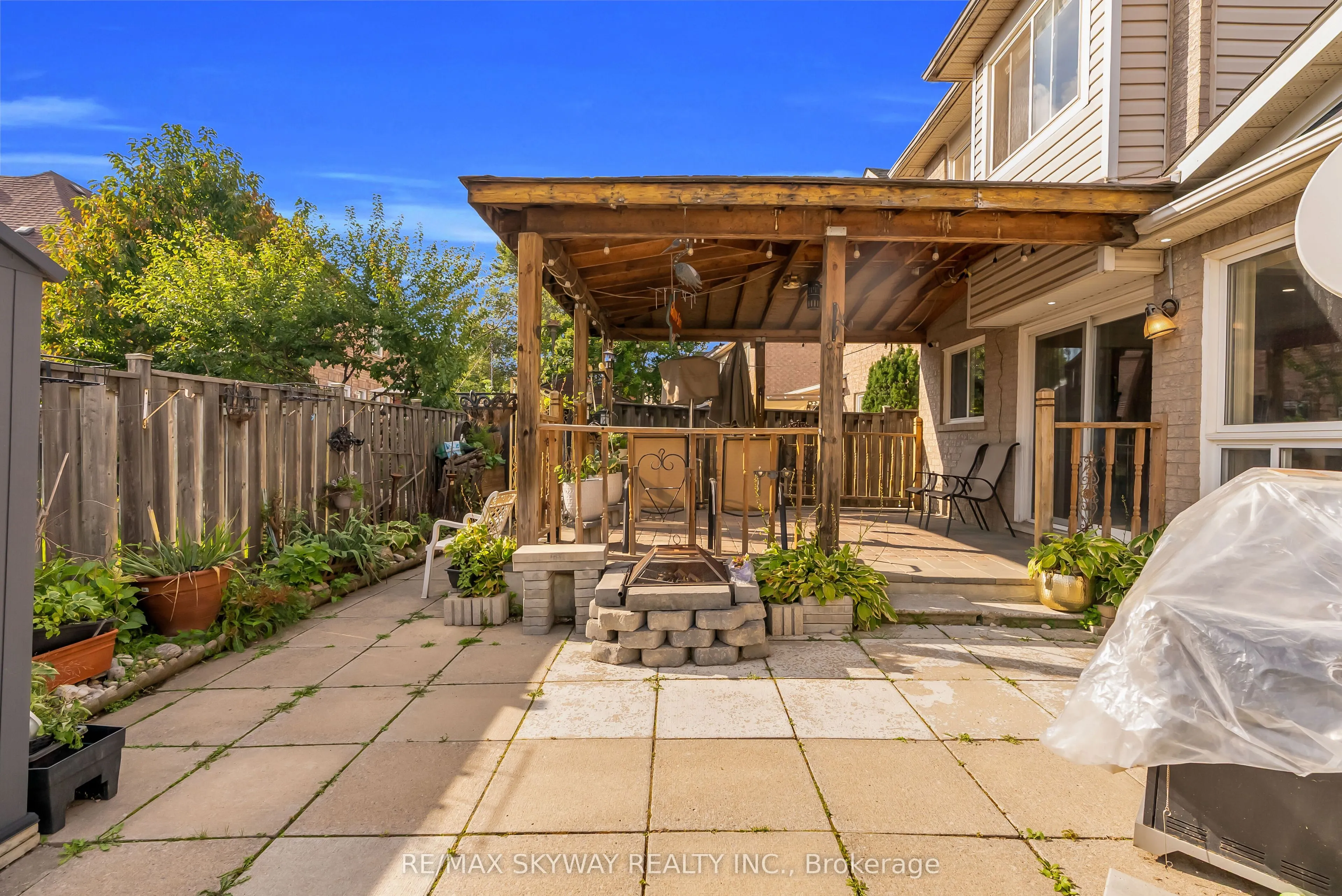 6214 Miriam Way