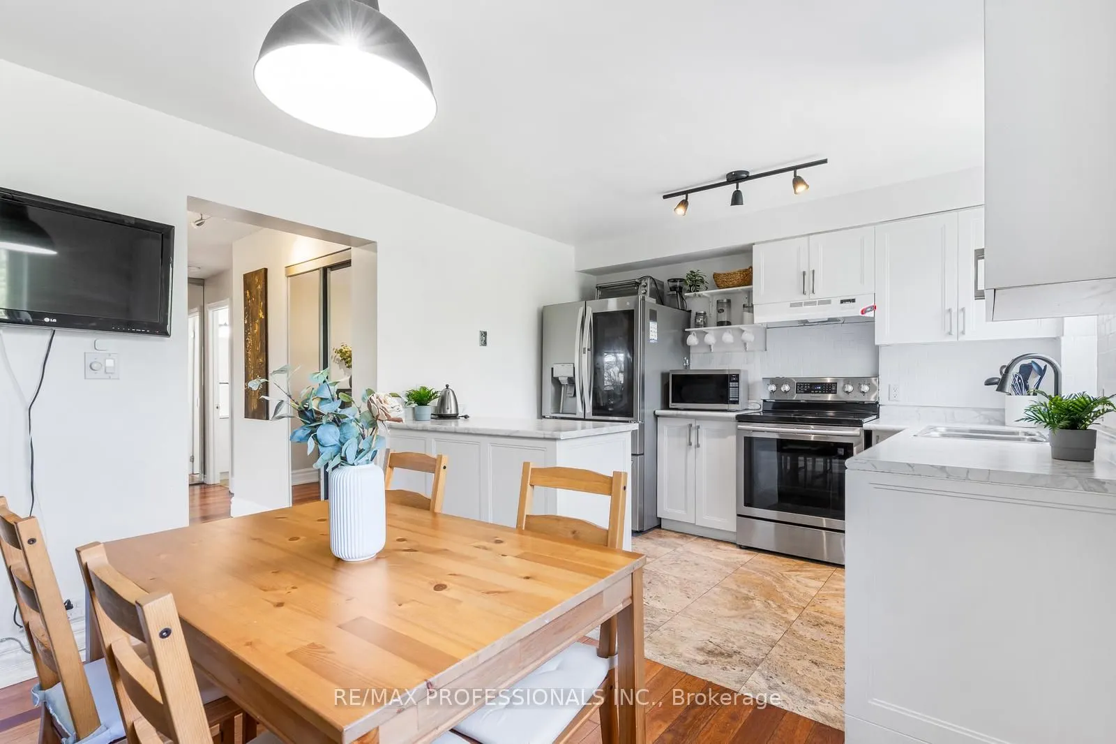 1275 Cornerbrook Place #313