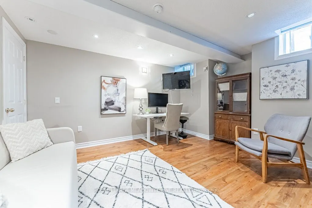 1116 Barclay Circle