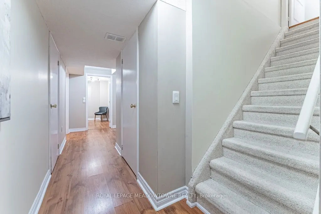 1116 Barclay Circle