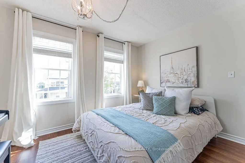 1116 Barclay Circle