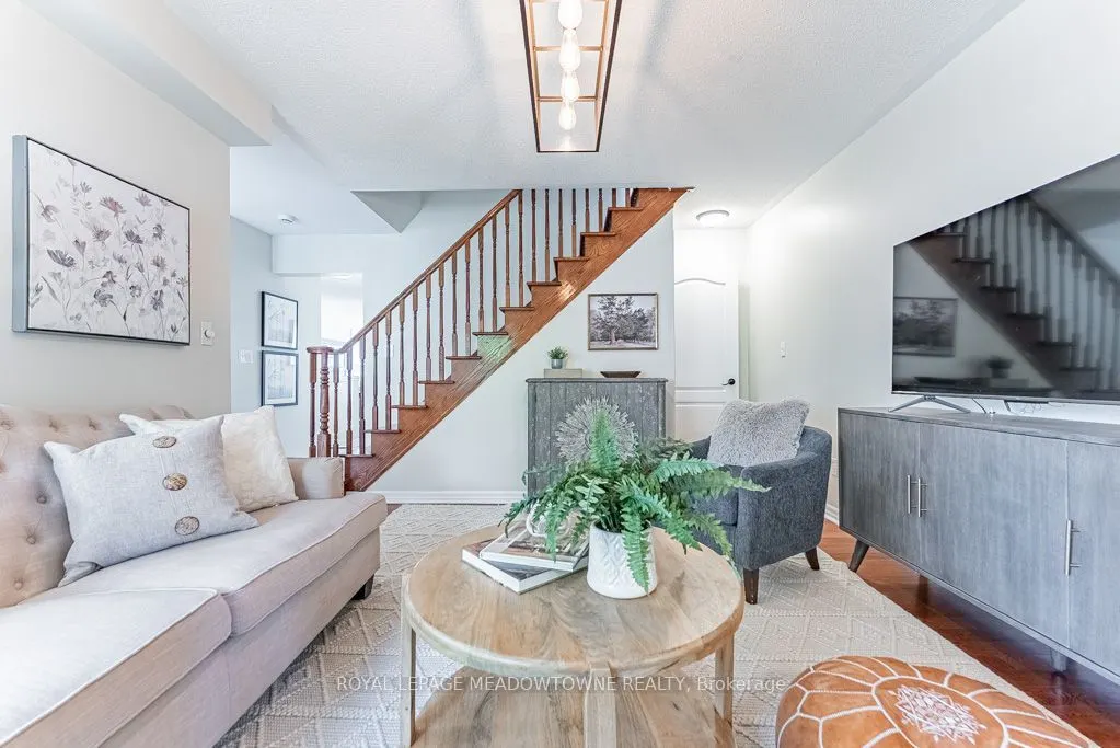 1116 Barclay Circle
