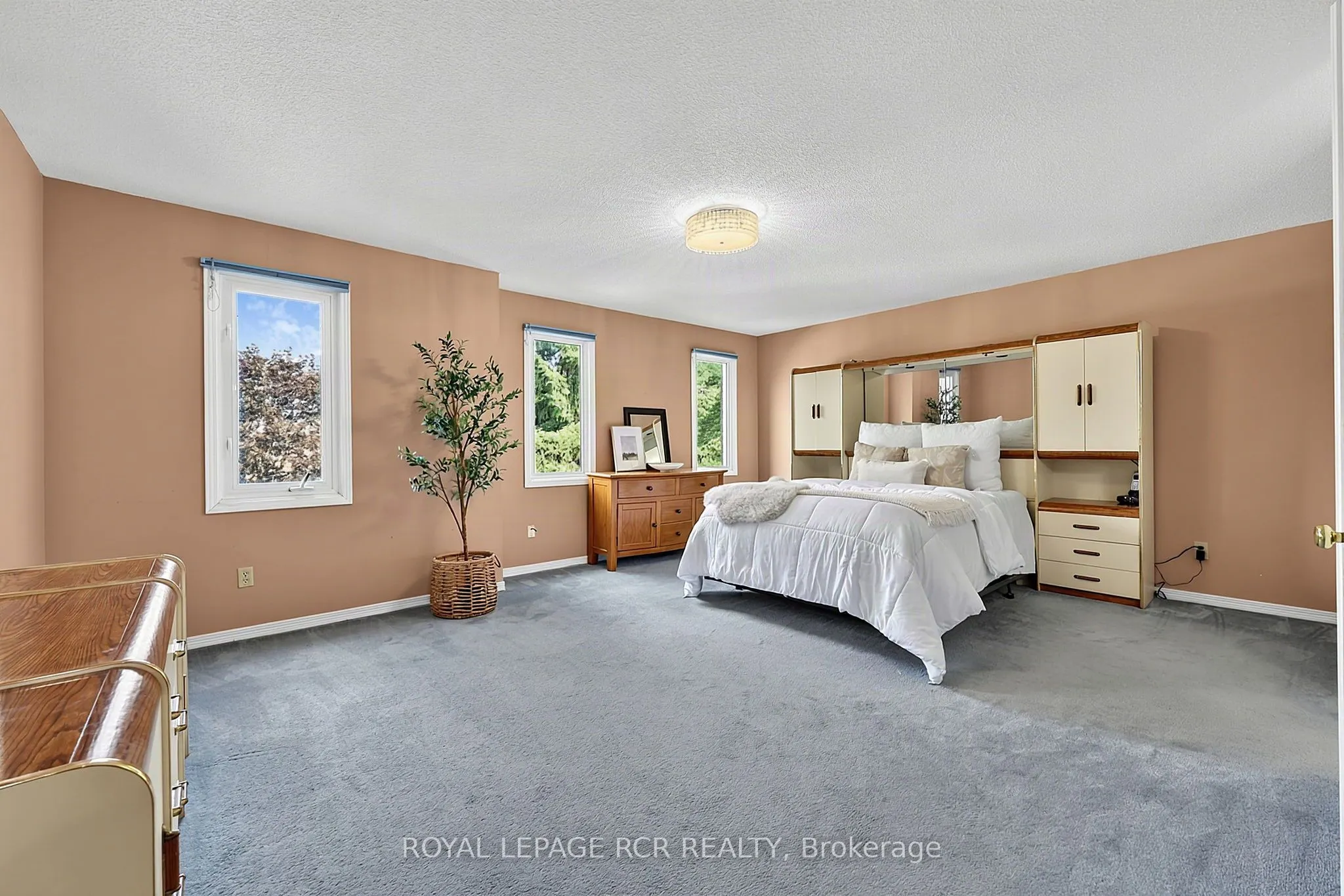 18 Mccabe Crescent