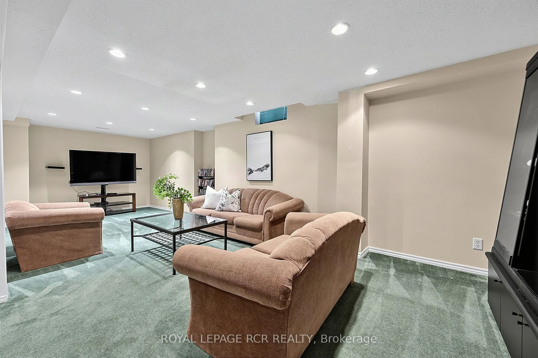 18 Mccabe Crescent