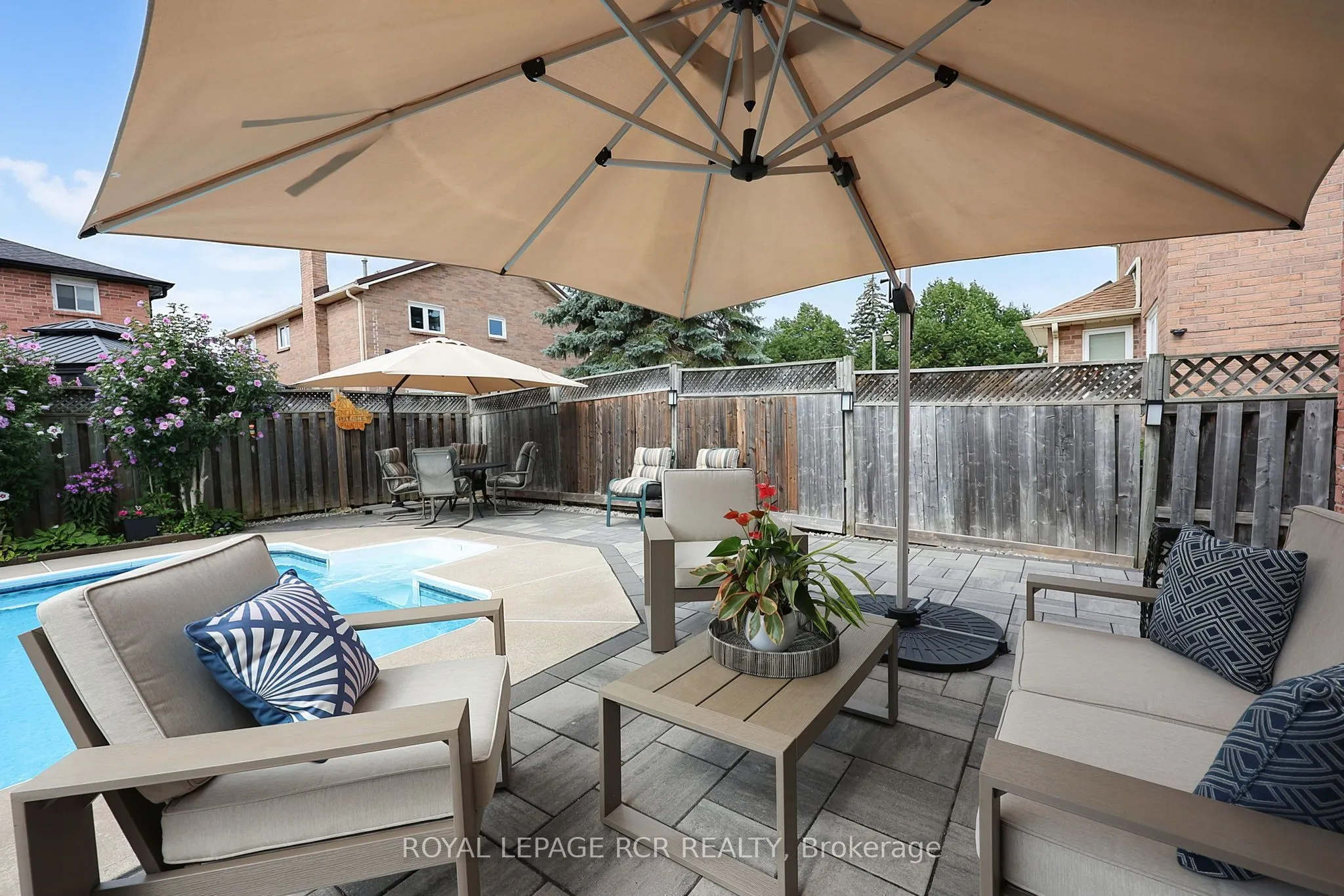 18 Mccabe Crescent