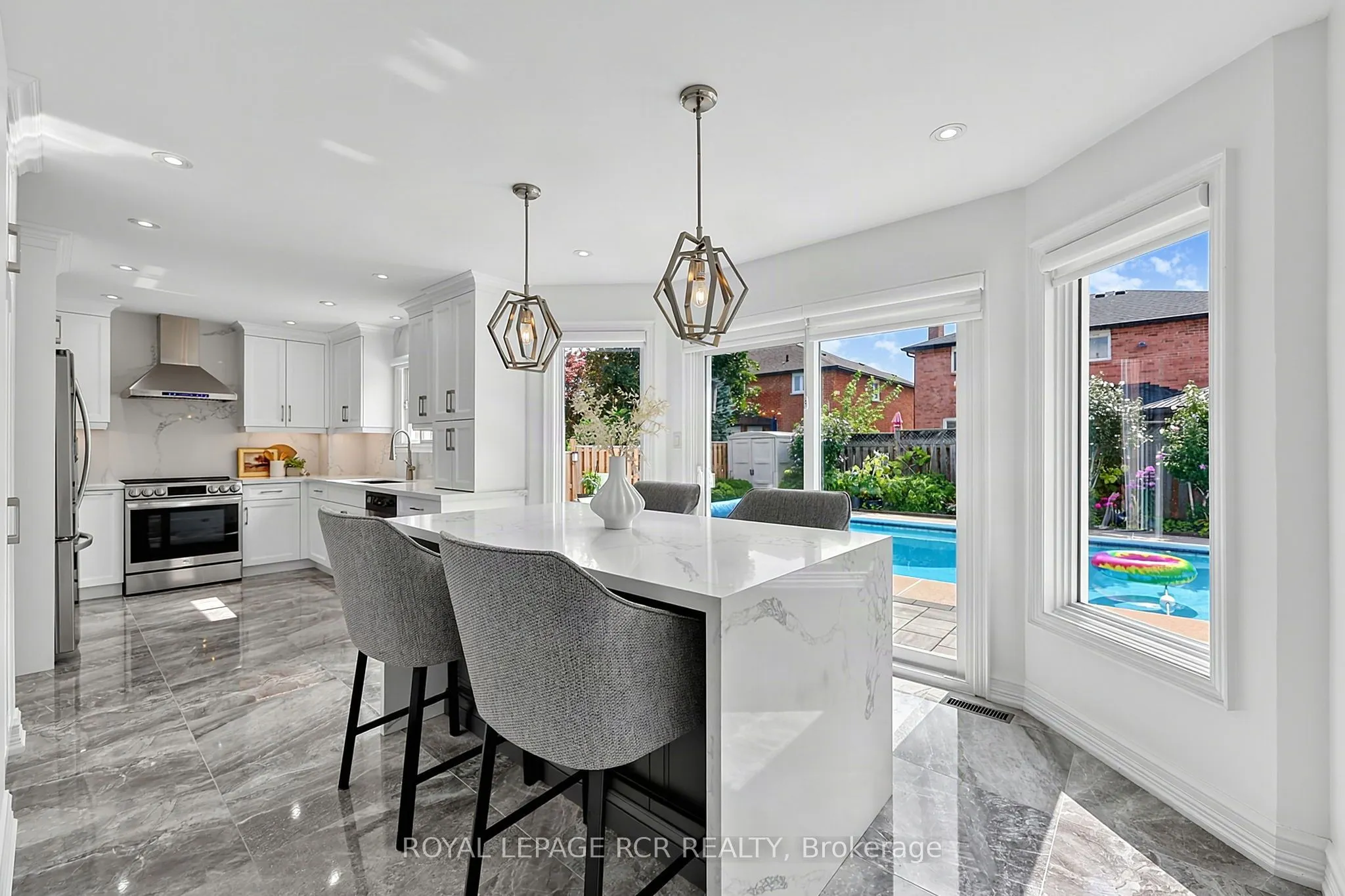 18 Mccabe Crescent