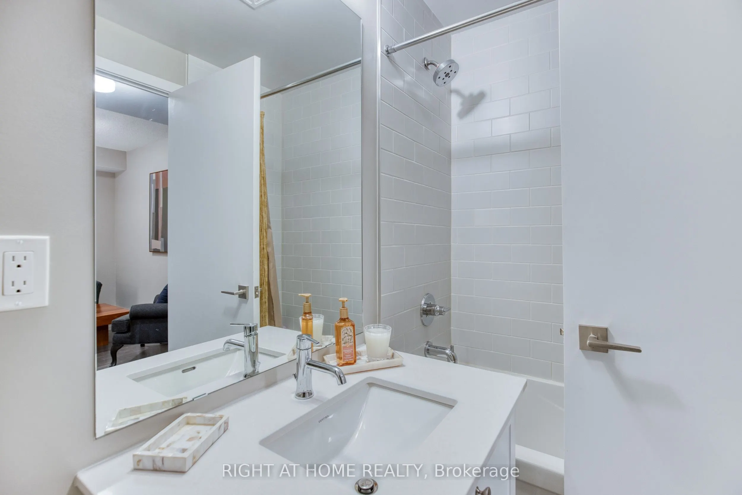 50 Ann Street #316