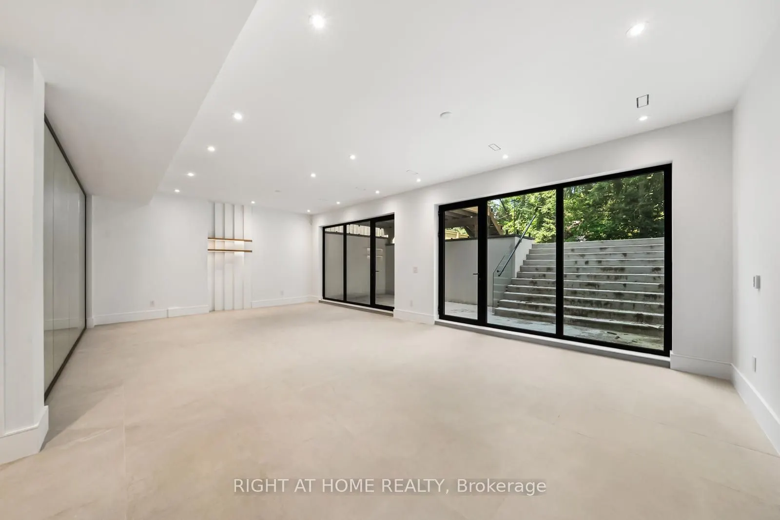 1205 Canterbury Road