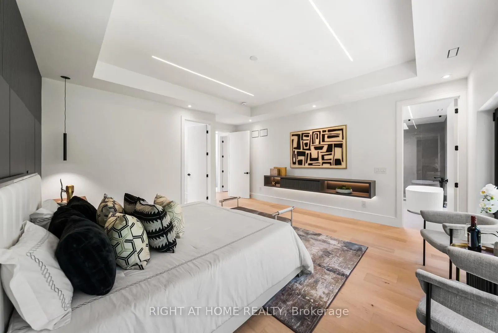 1205 Canterbury Road