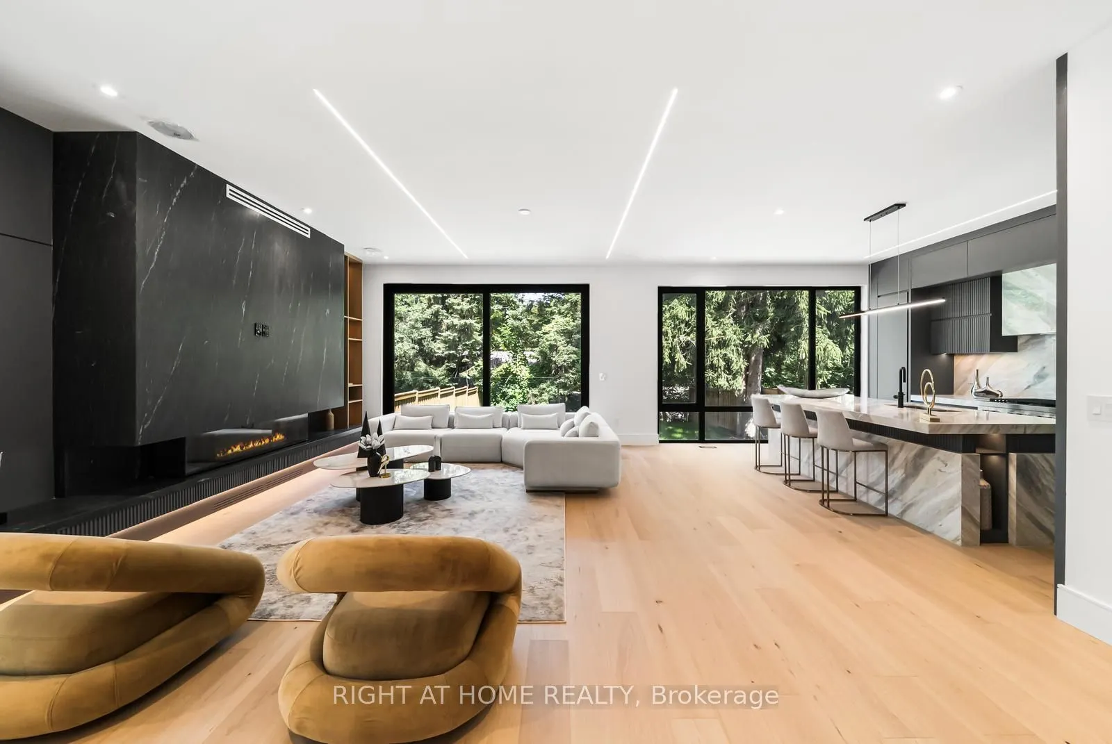 1205 Canterbury Road