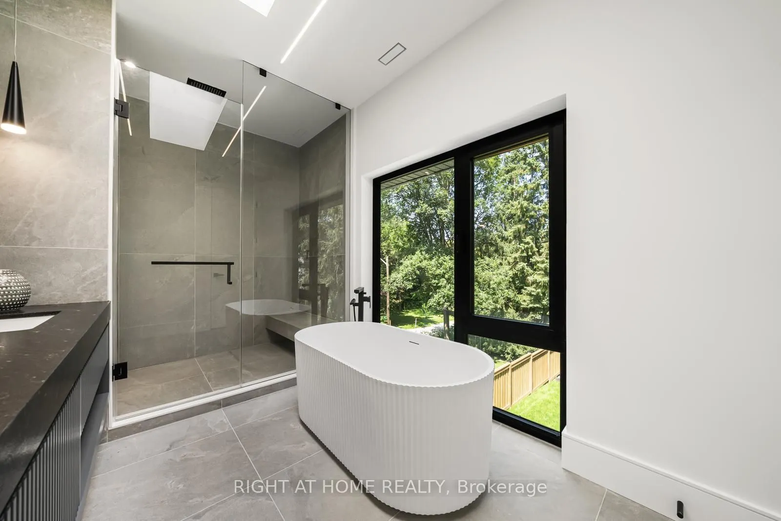 1205 Canterbury Road