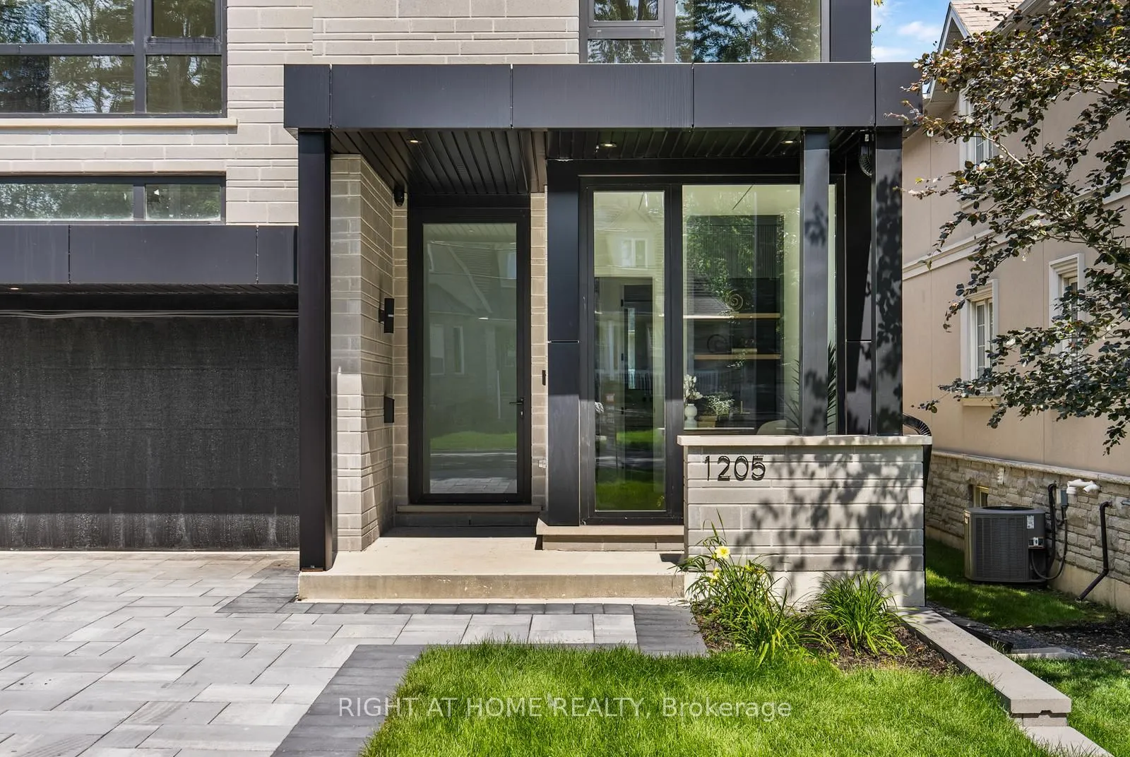 1205 Canterbury Road