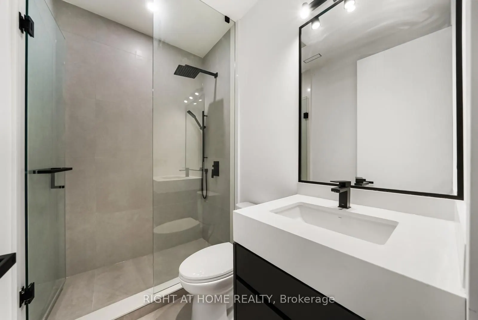 1205 Canterbury Road