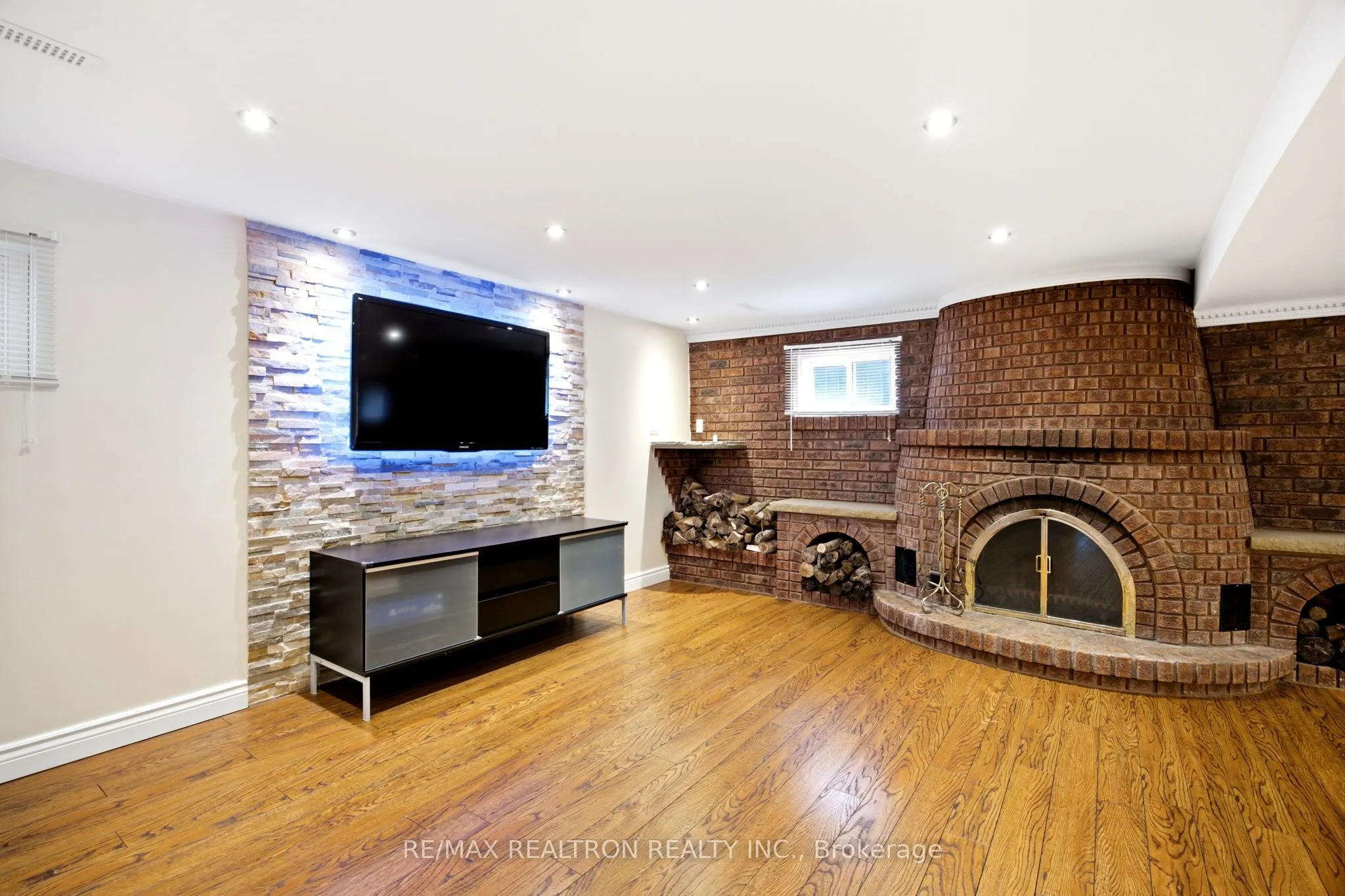 118 Surbray Grove