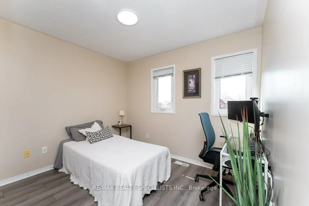 34 Killaloe Crescent