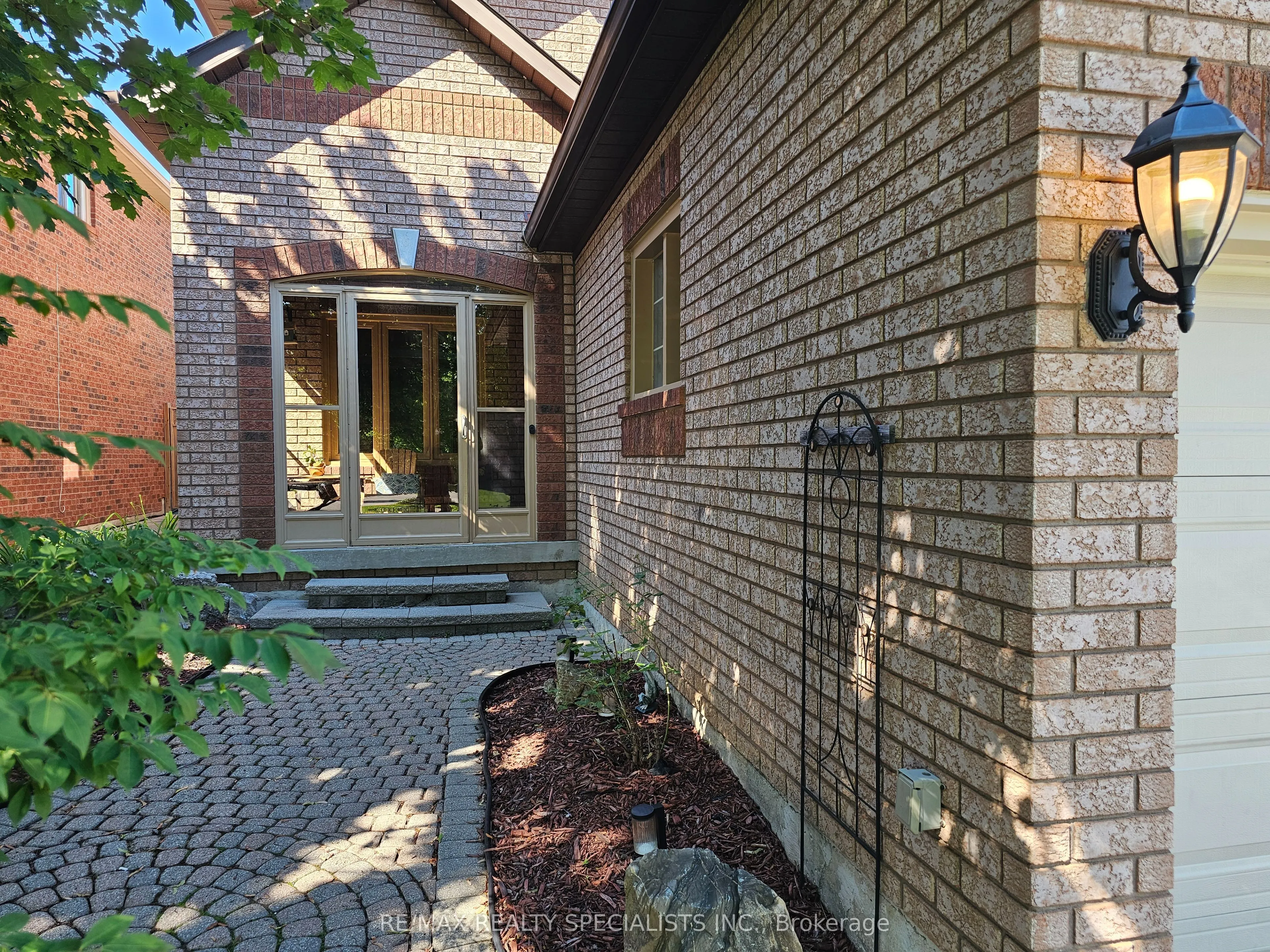34 Killaloe Crescent