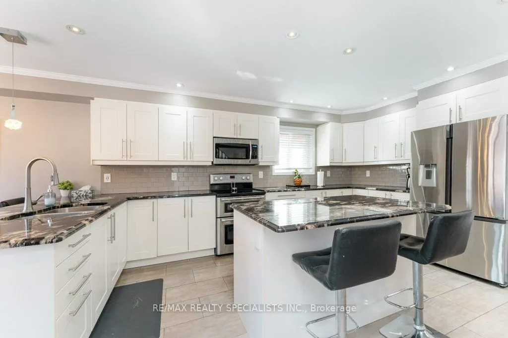 34 Killaloe Crescent