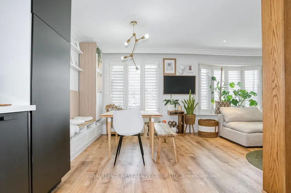 12 Leavenworth Crescent