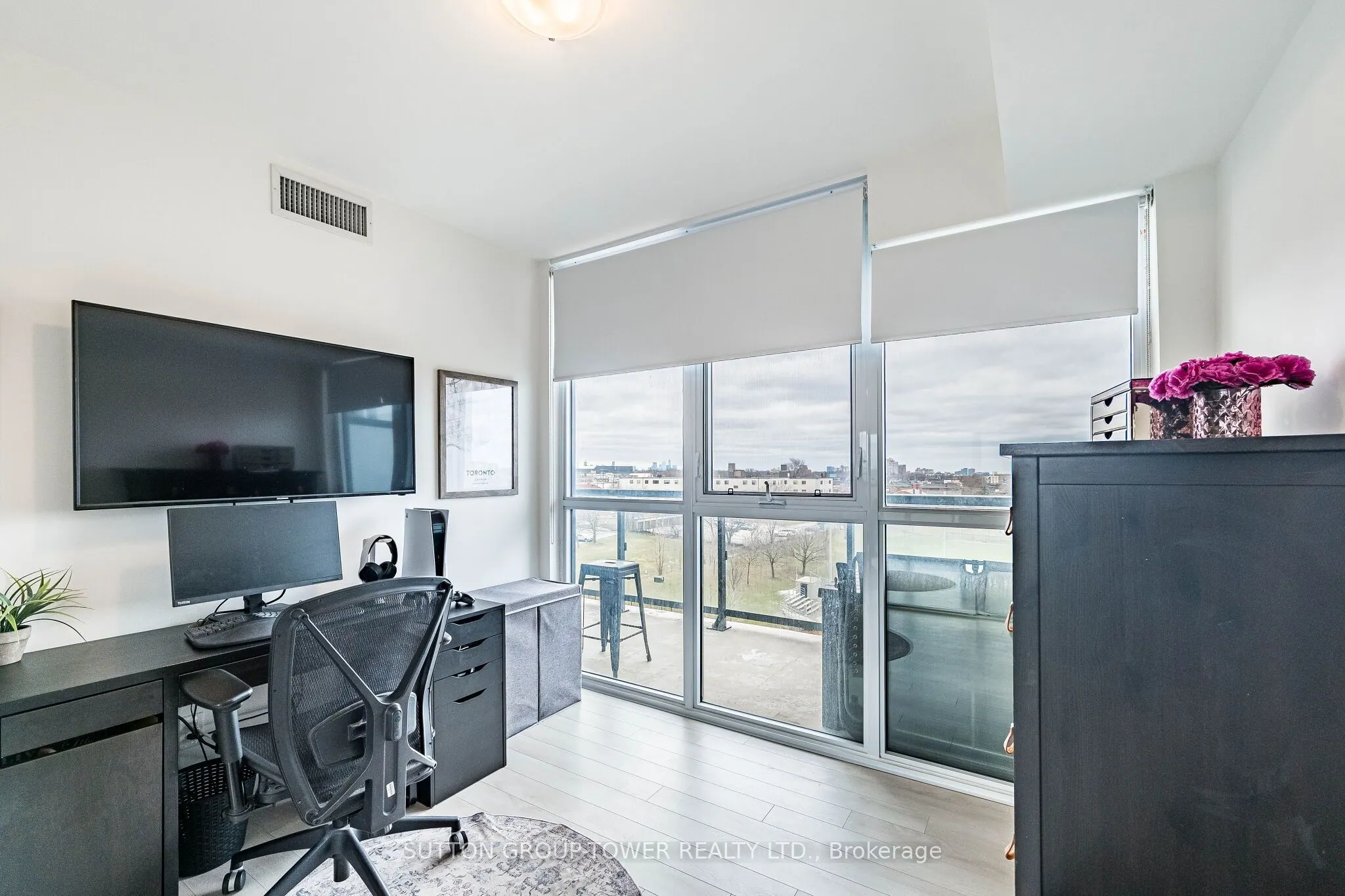 1461 Lawrence Avenue W #609