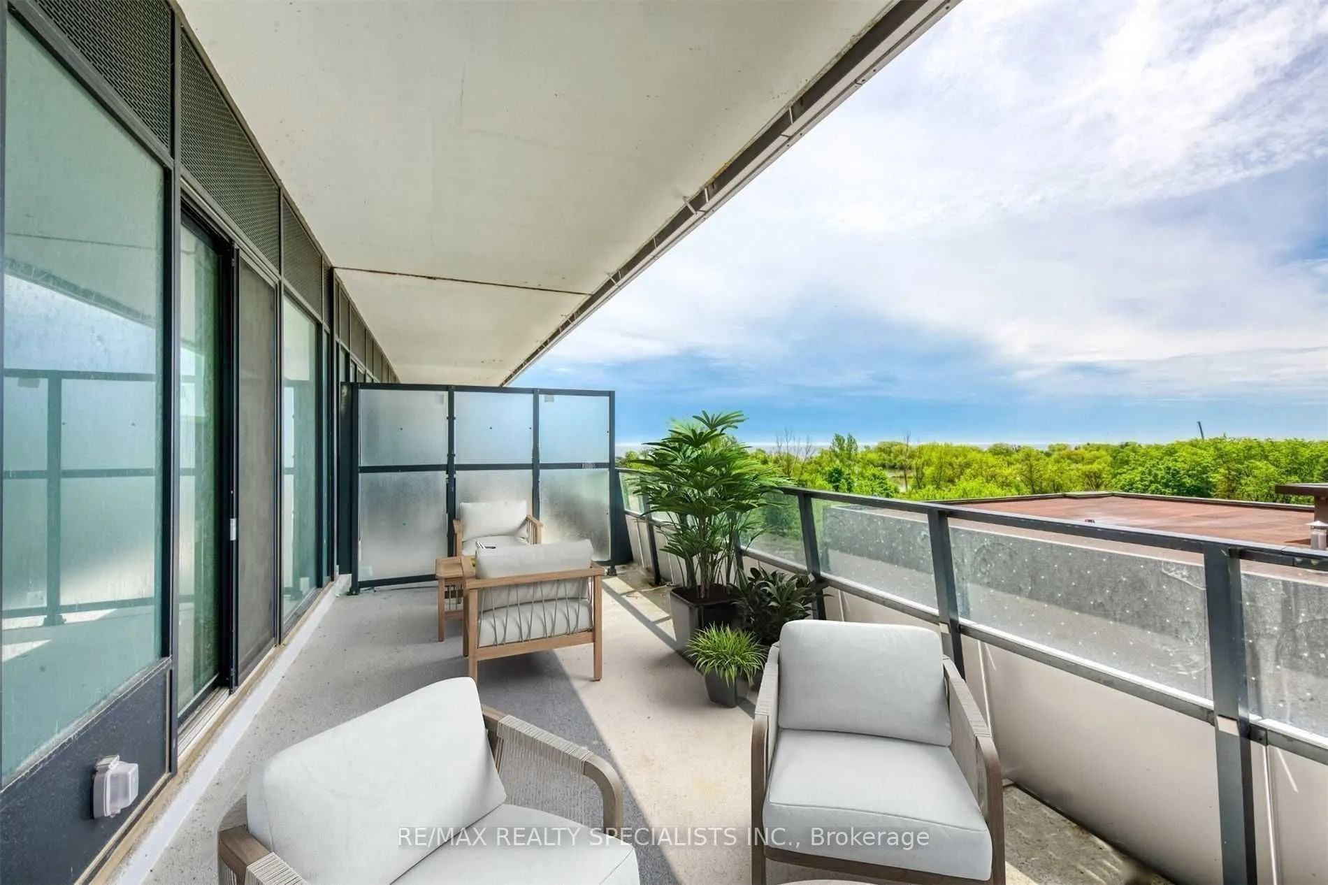 20 Shore Breeze Drive #321