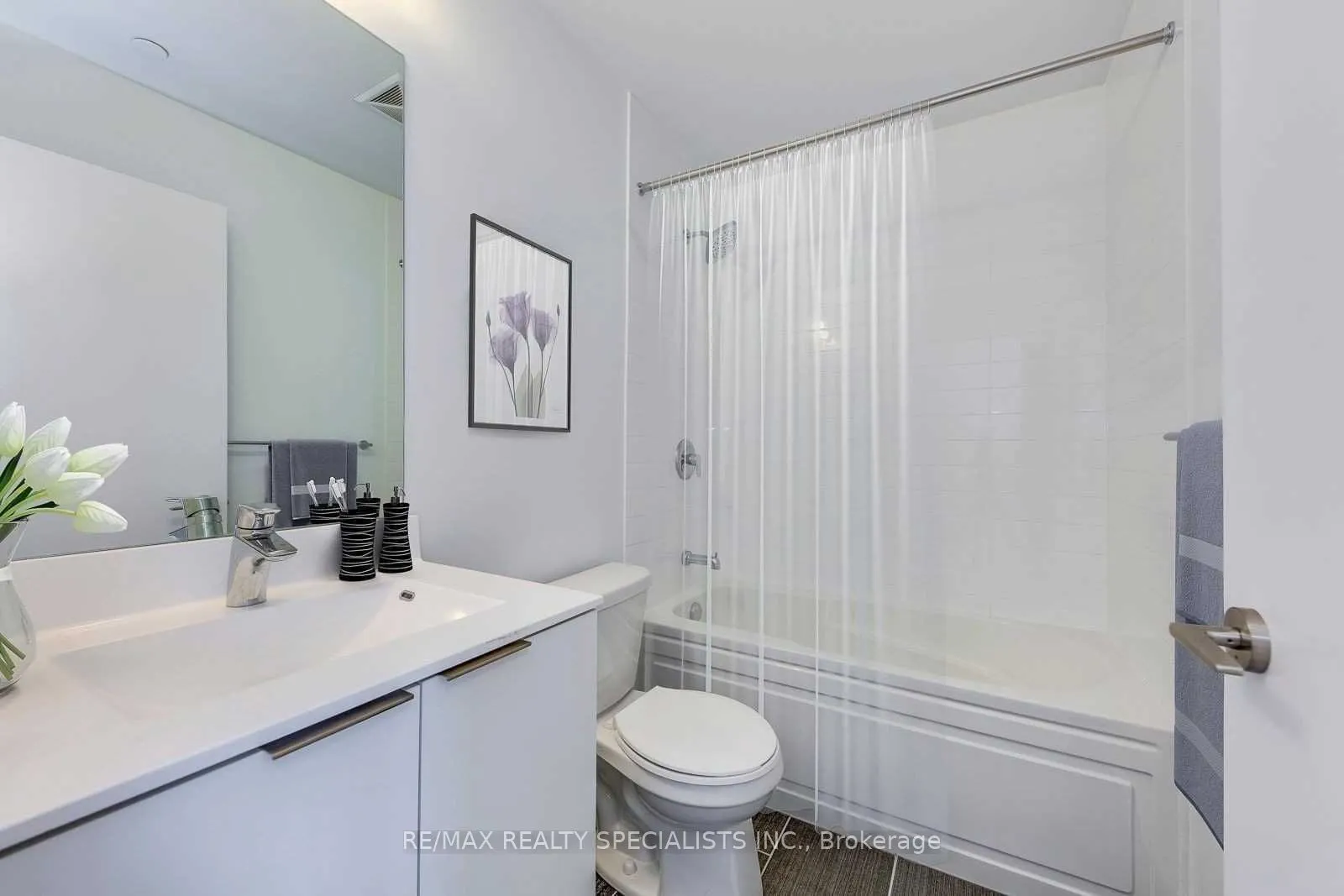 20 Shore Breeze Drive #321