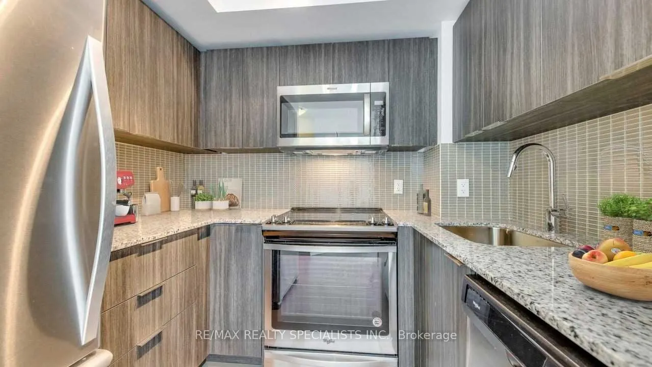 20 Shore Breeze Drive #321