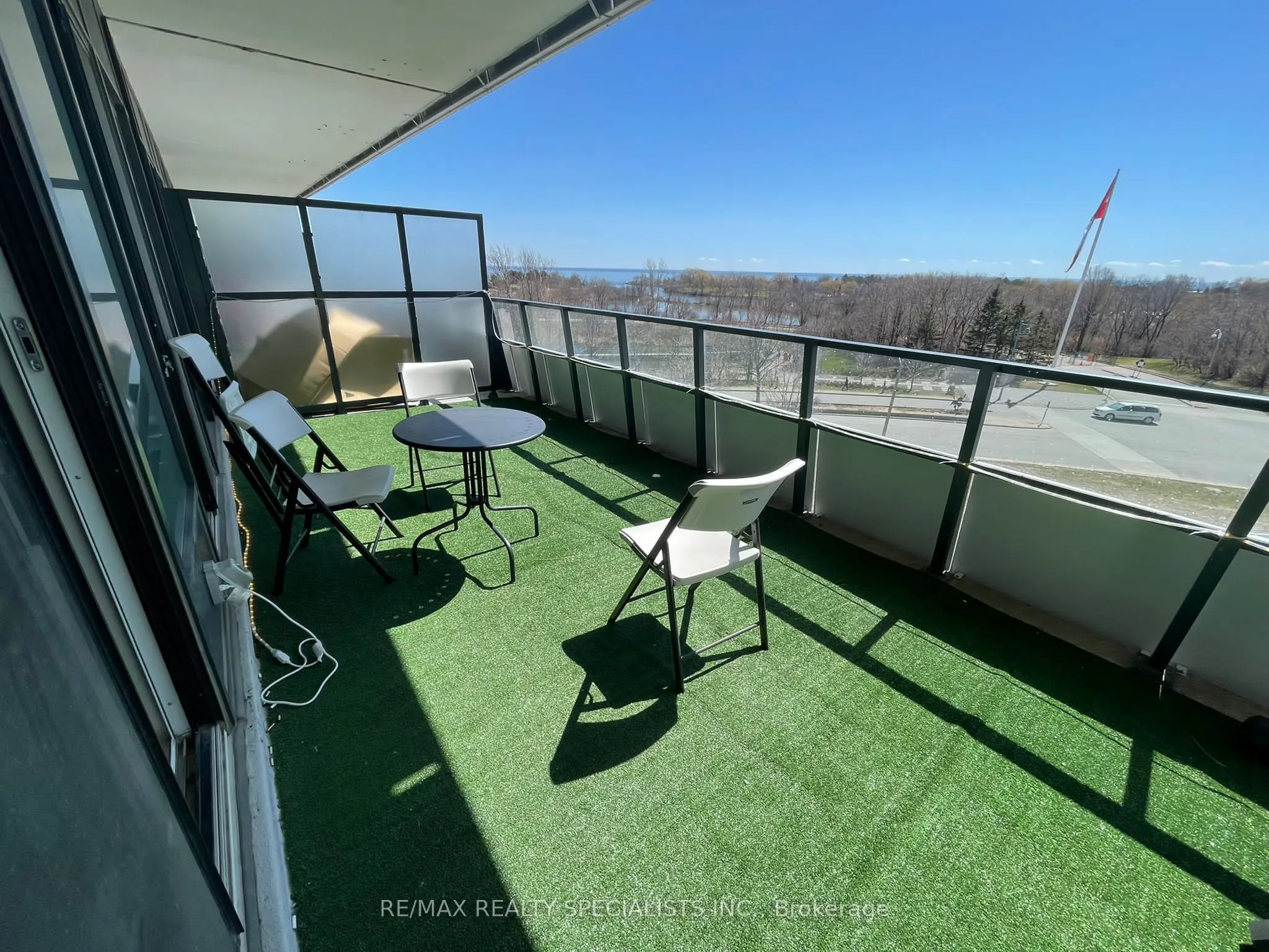20 Shore Breeze Drive #321