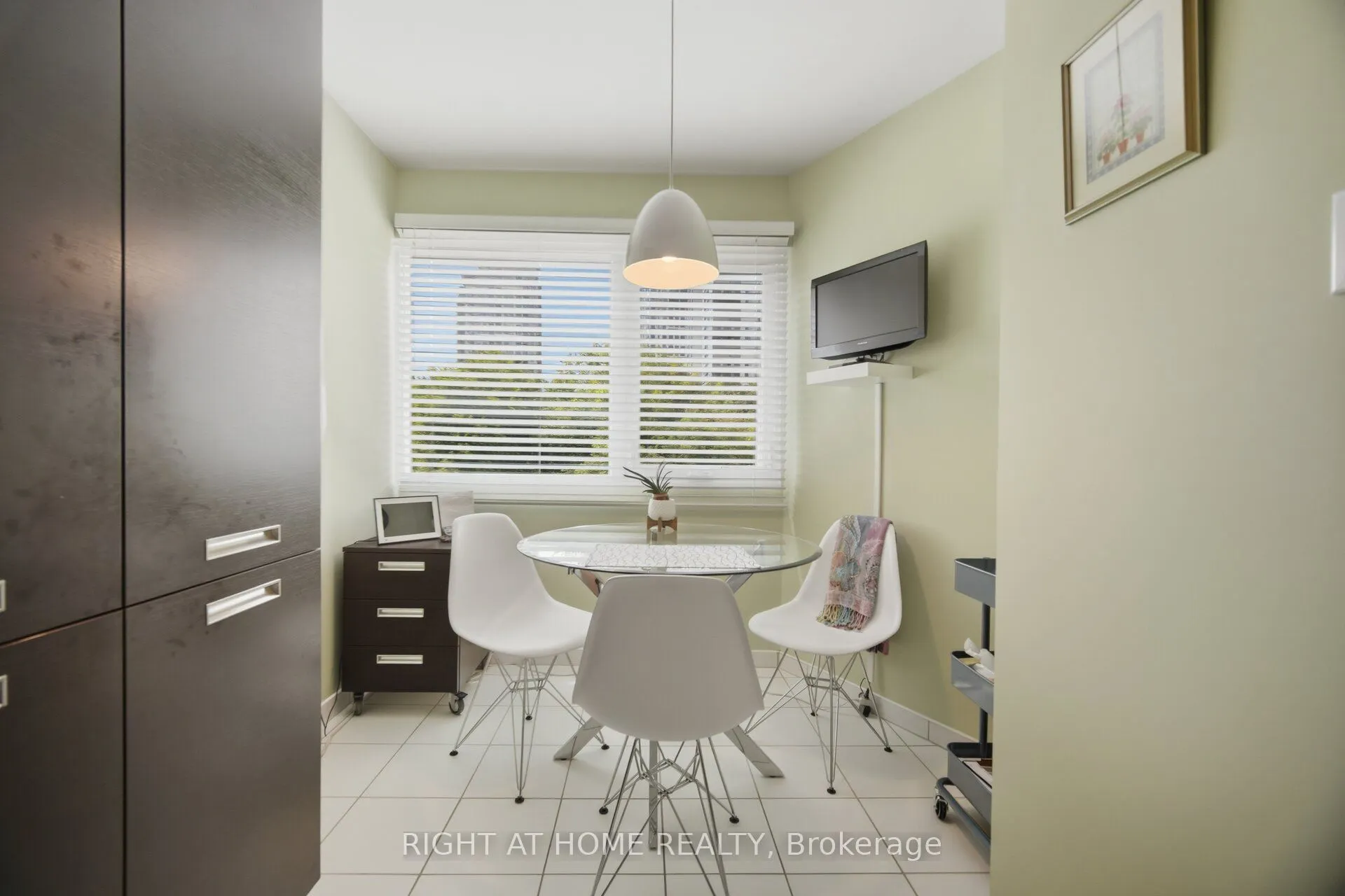 1580 Mississauga Valley Boulevard #301