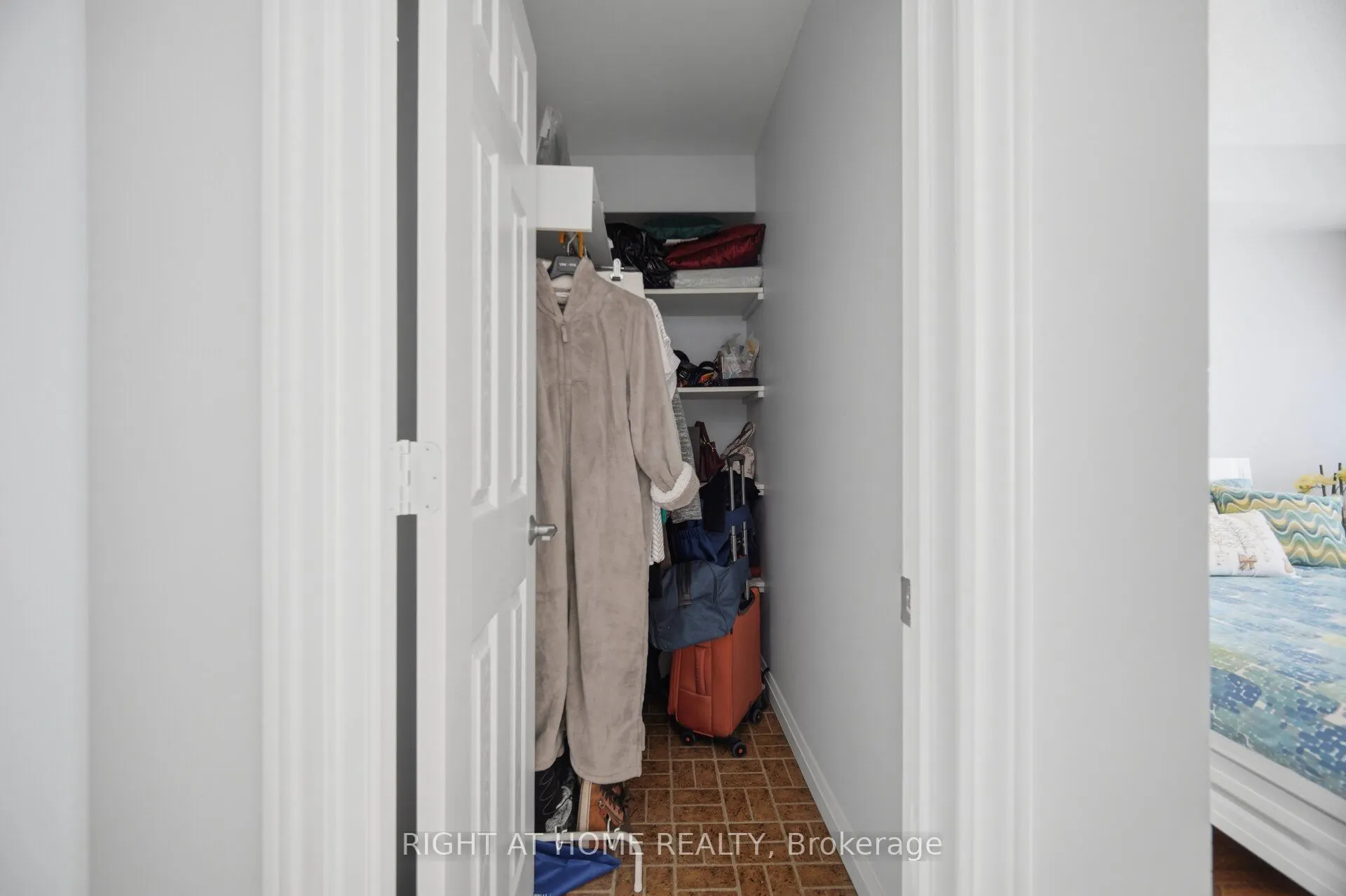 1580 Mississauga Valley Boulevard #301