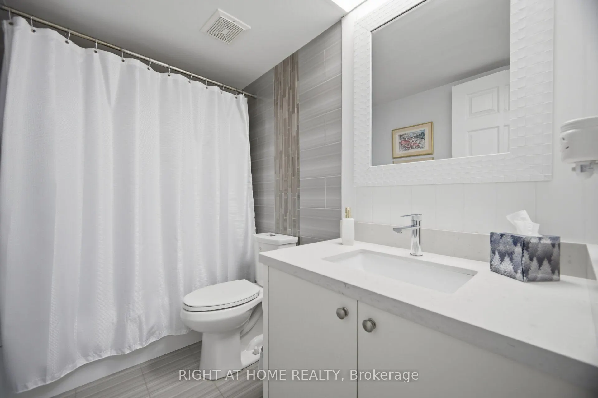 1580 Mississauga Valley Boulevard #301