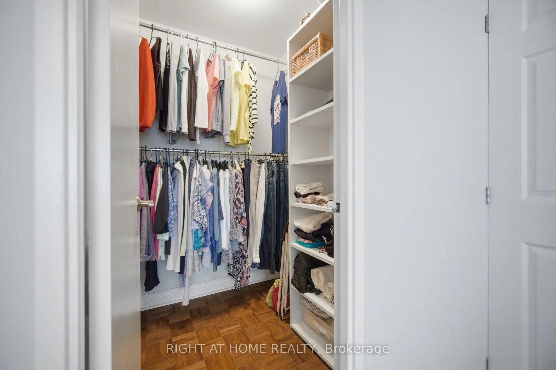 1580 Mississauga Valley Boulevard #301