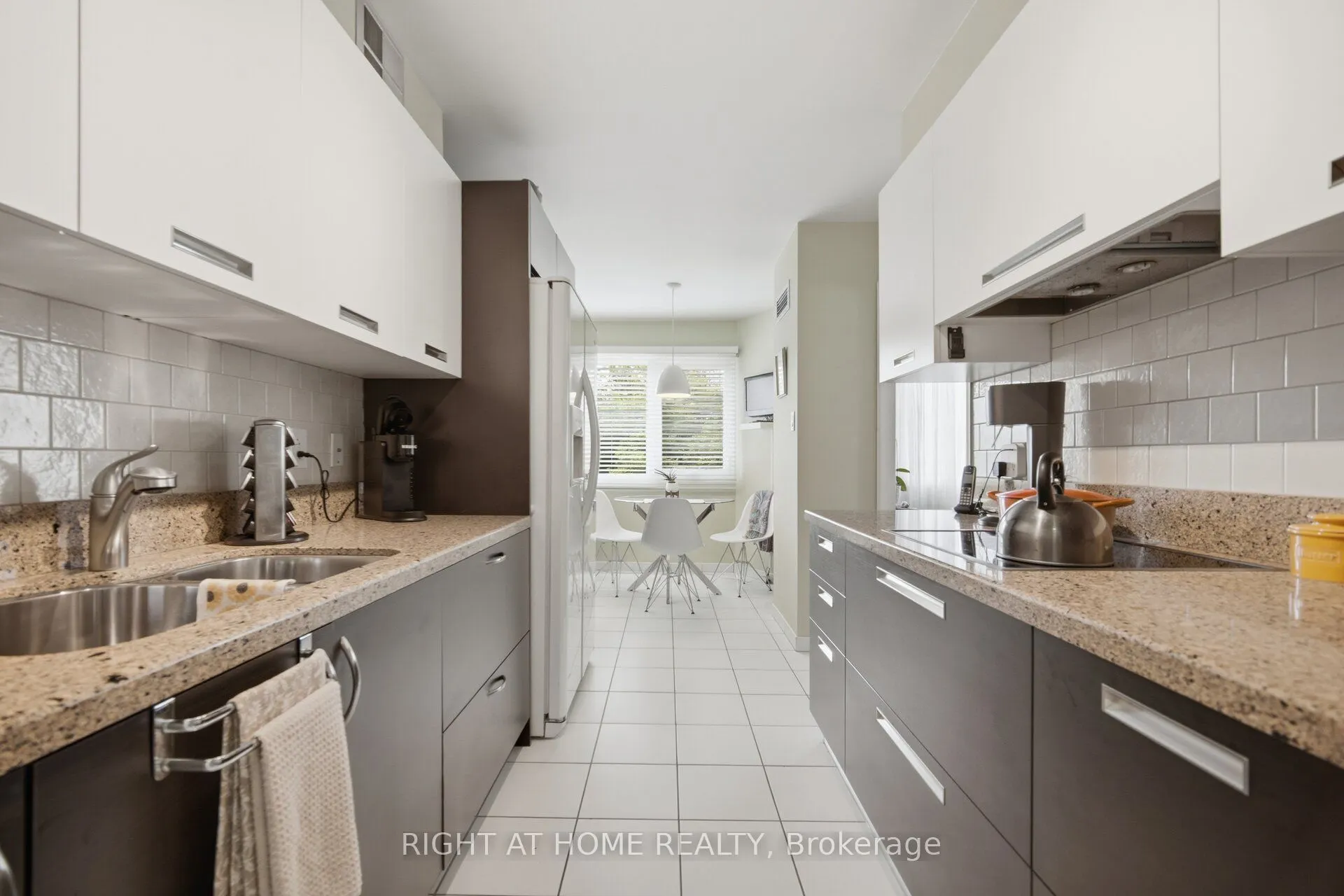1580 Mississauga Valley Boulevard #301