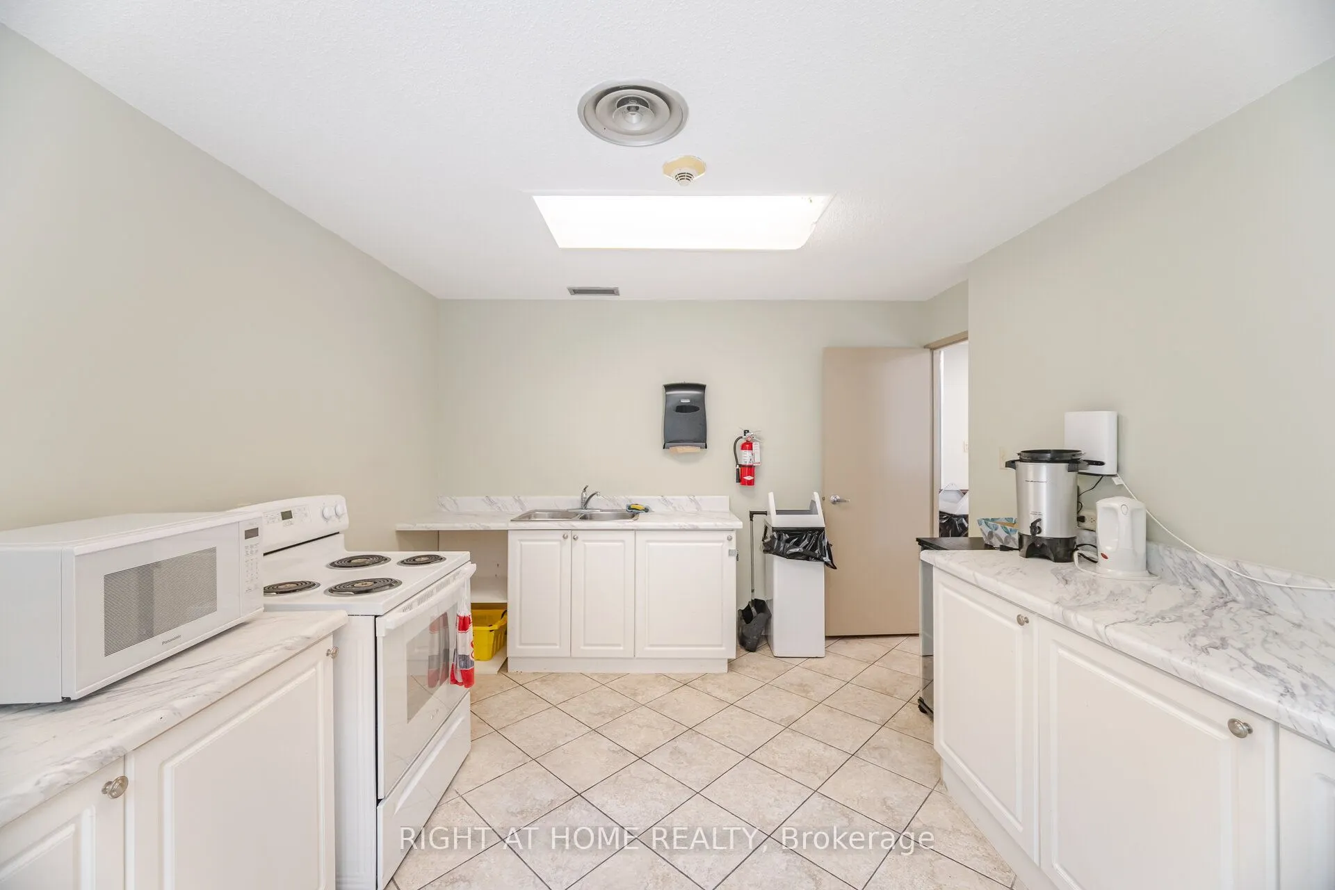 1580 Mississauga Valley Boulevard #301