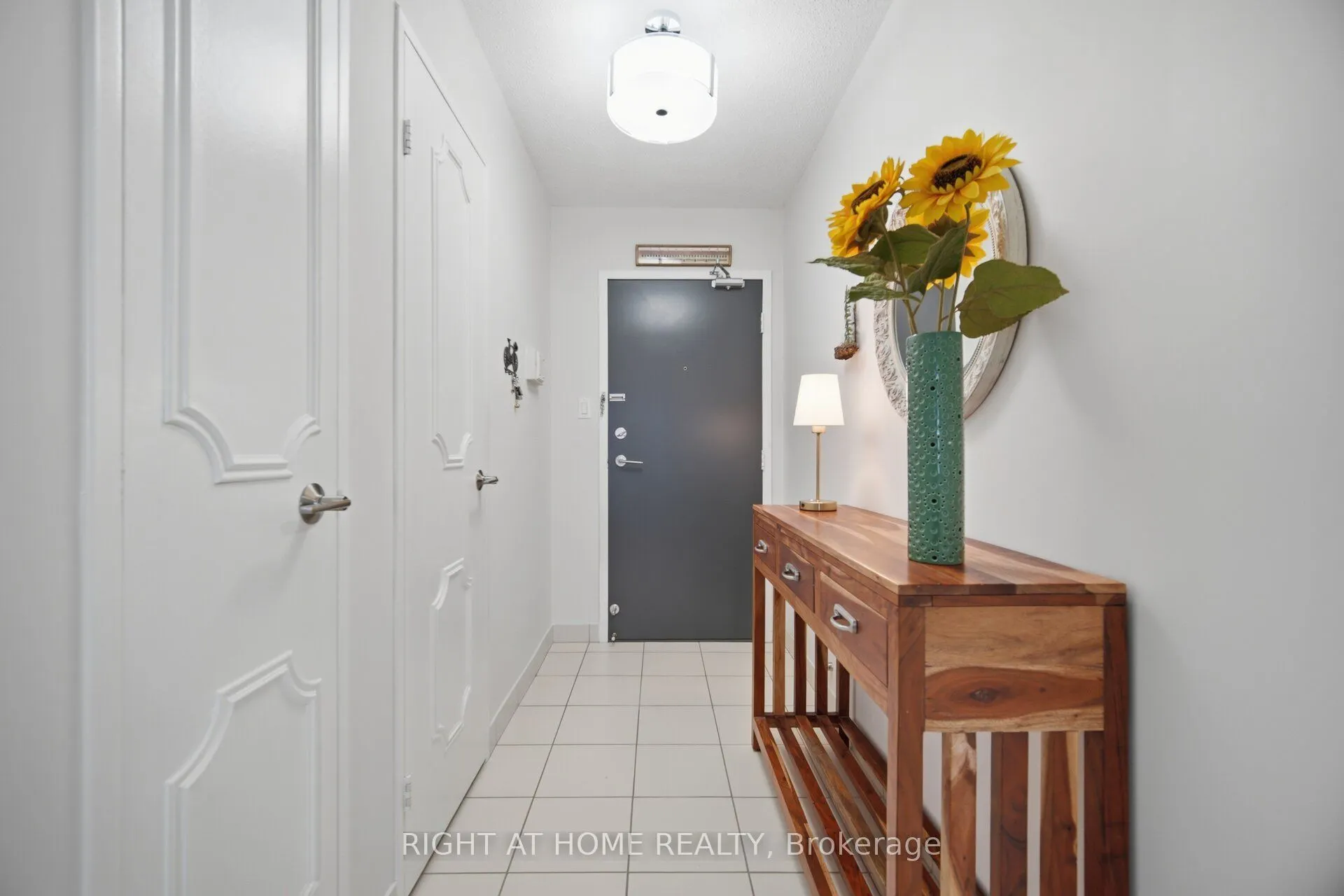 1580 Mississauga Valley Boulevard #301