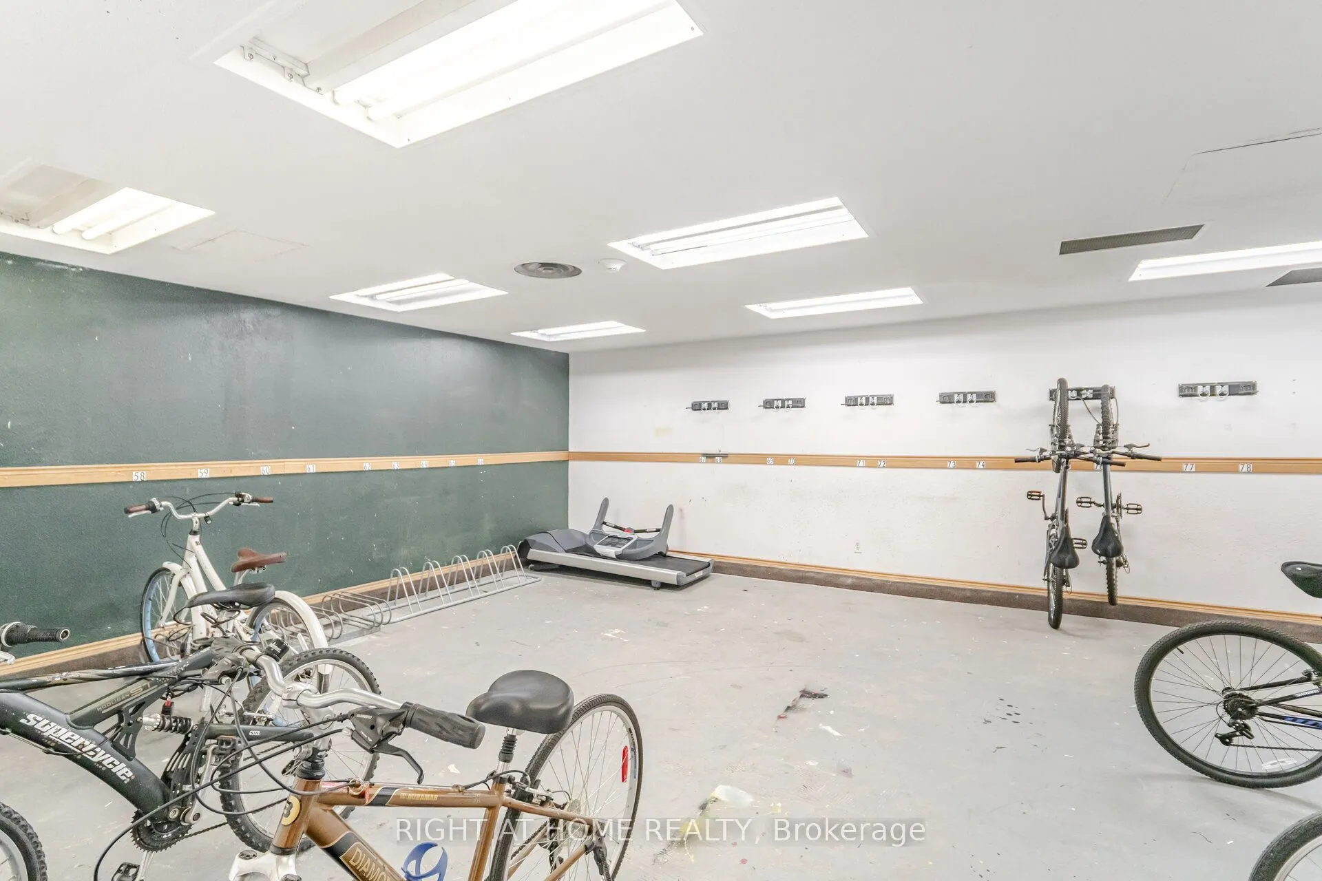 1580 Mississauga Valley Boulevard #301