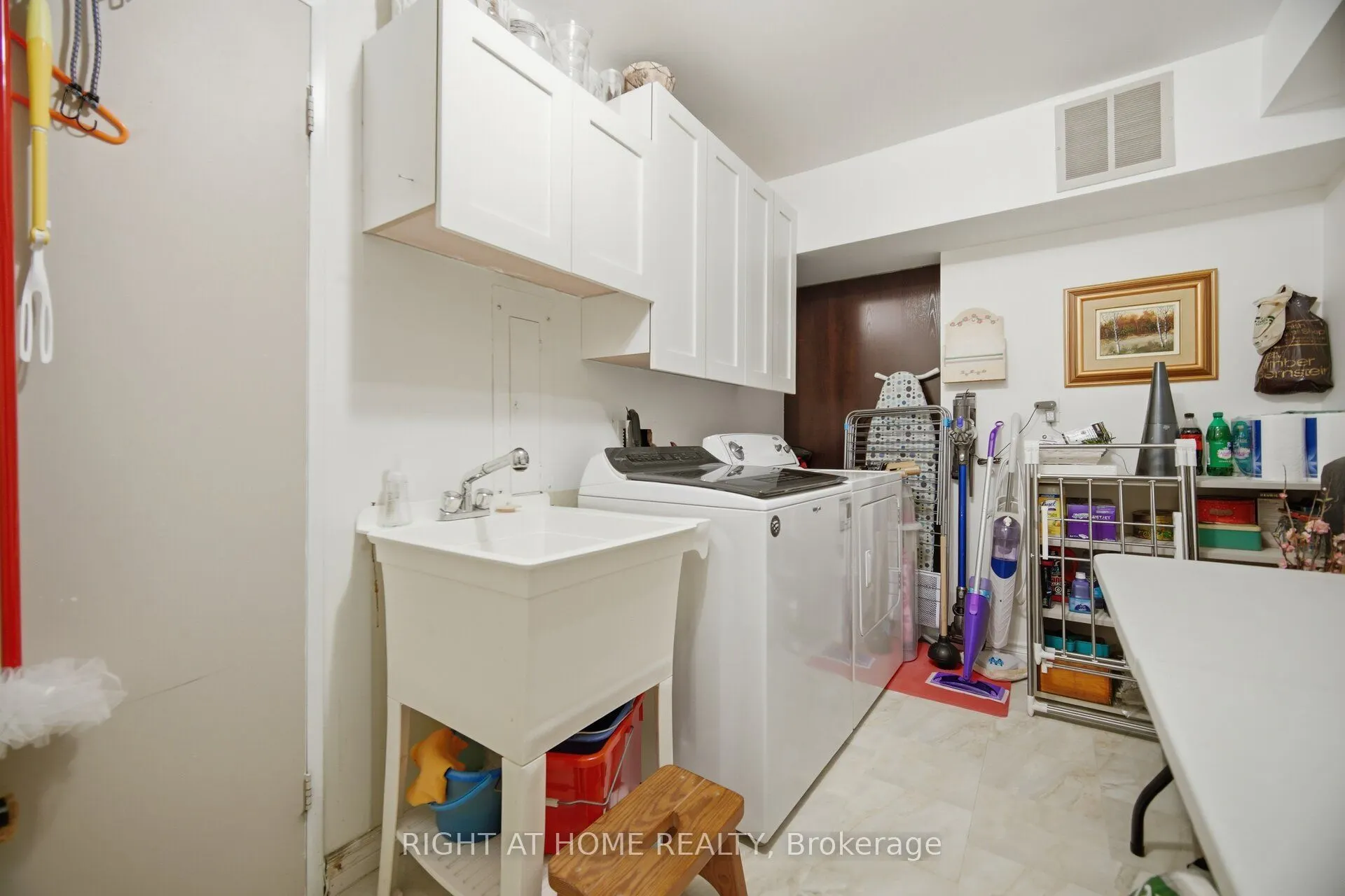 1580 Mississauga Valley Boulevard #301
